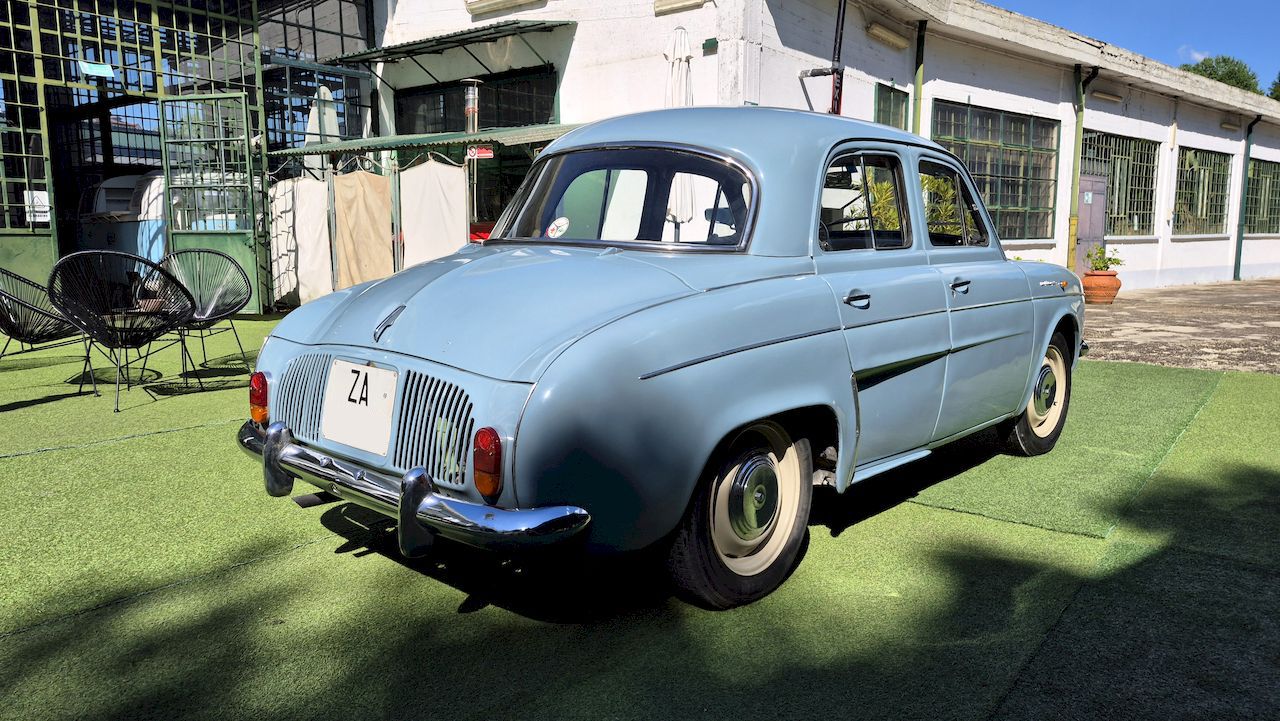 Alfa Romeo Dauphine R 1090 14