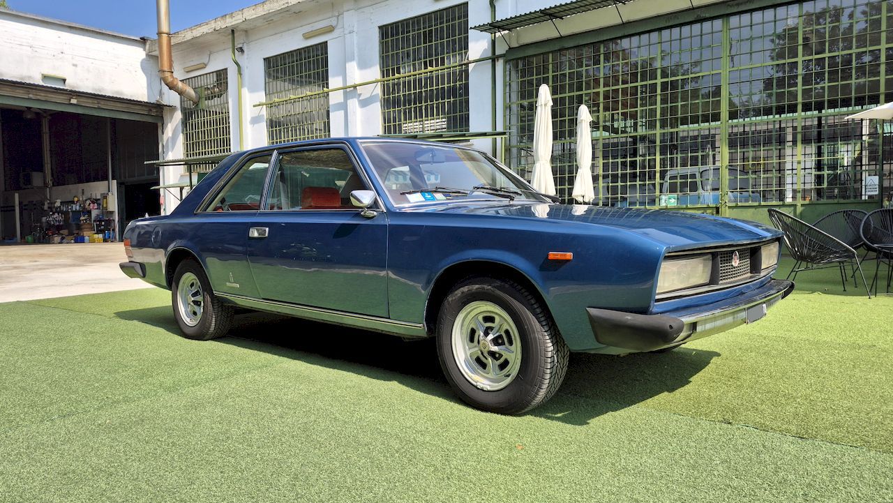 Fiat 130 Coupé 10