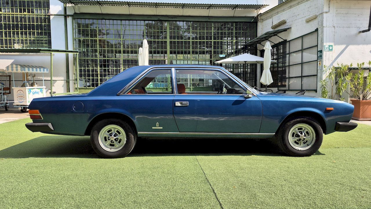 Fiat 130 Coupé 12