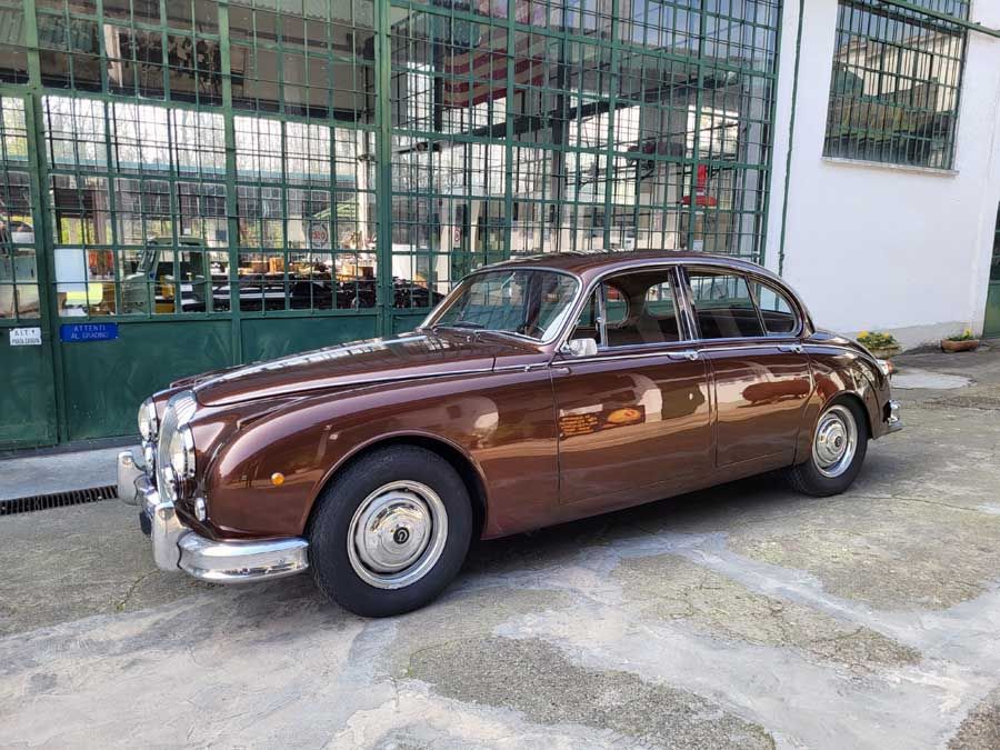 Daimler 2.5 Litre V8 2
