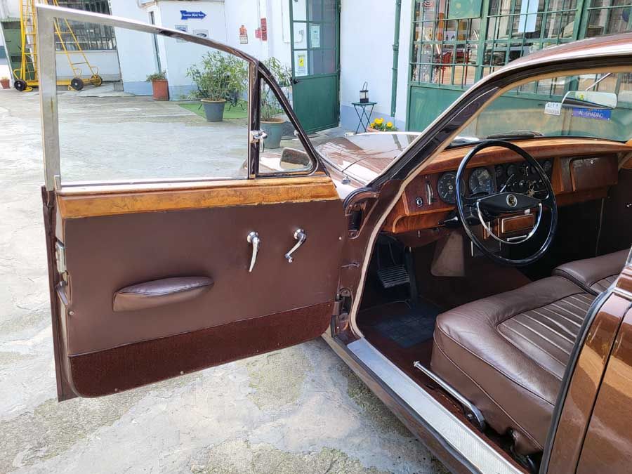 Daimler 2.5 Litre V8 15