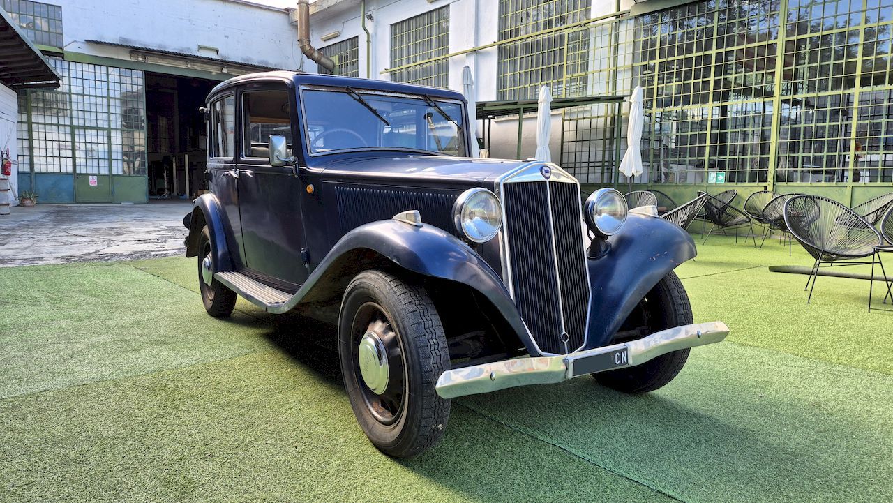 Lancia Augusta 9