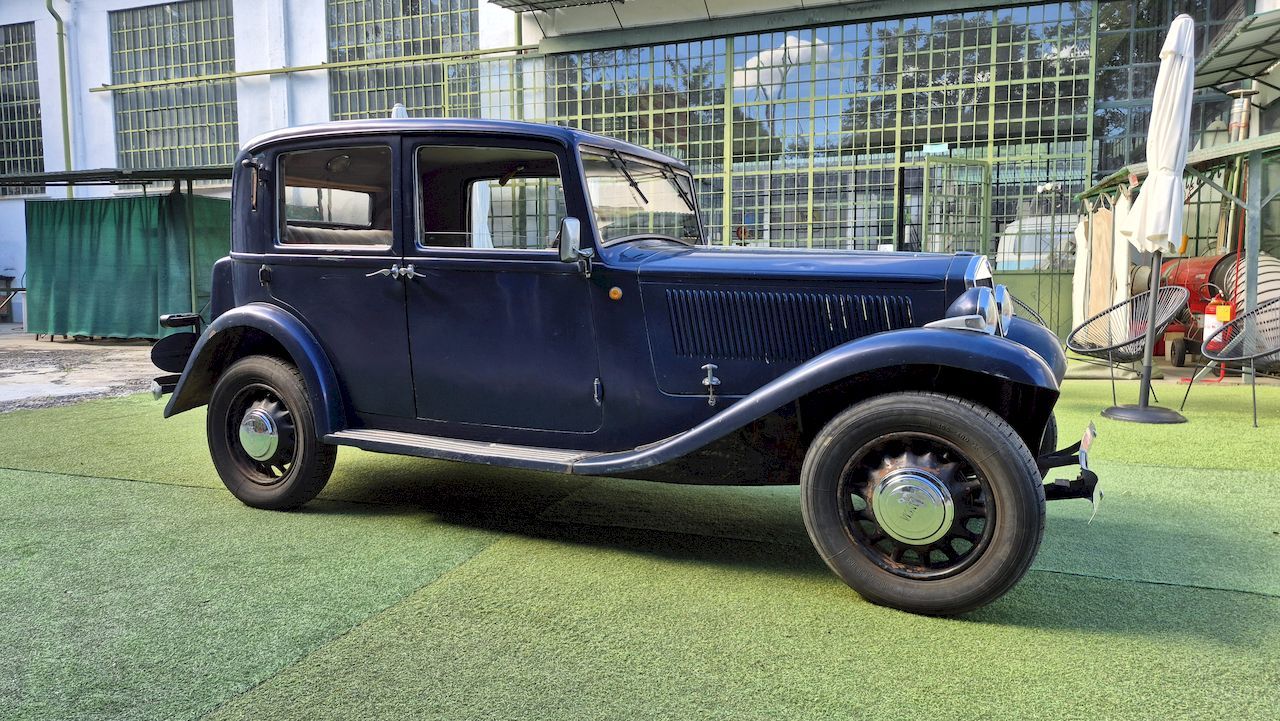 Lancia Augusta 11