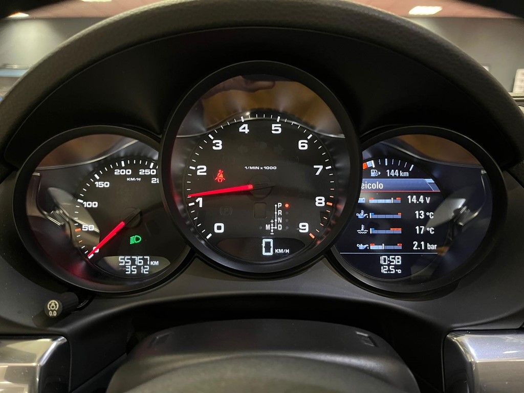 Porsche Boxster 2.7 15