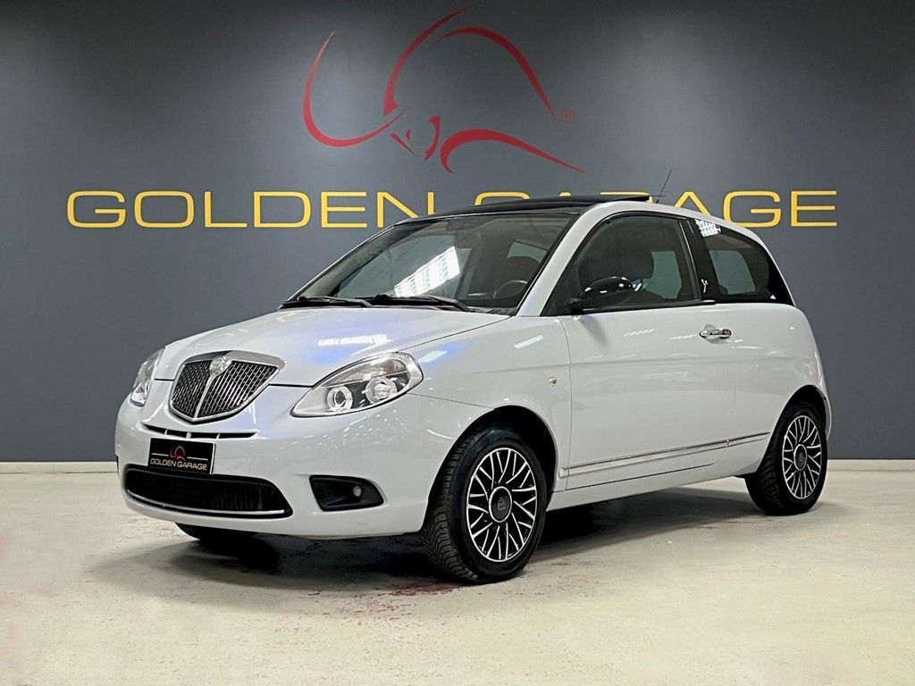 Lancia Ypsilon 22