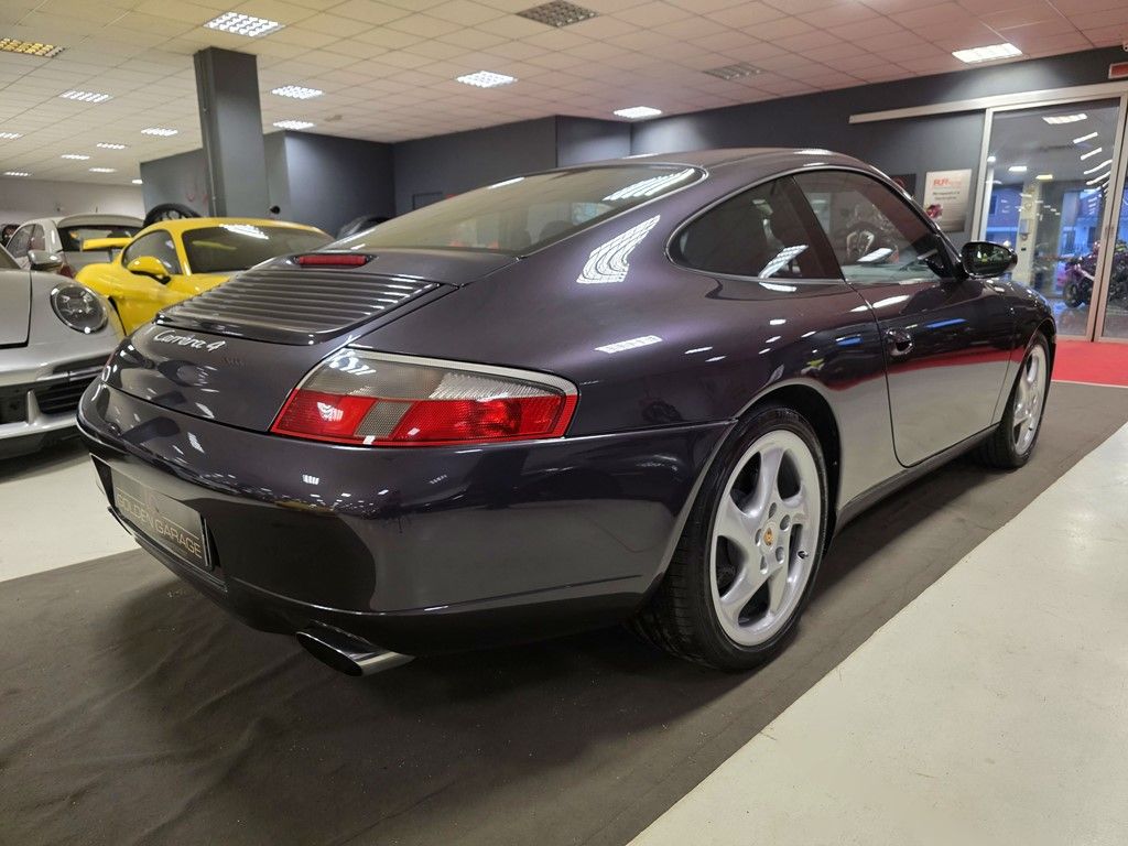 Porsche 911 (996) Carrera 4 5
