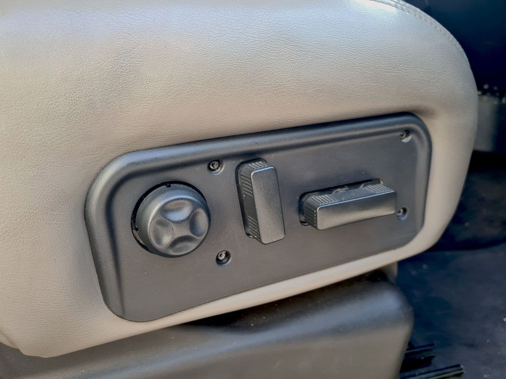 H2 Limousine 9 posti 7