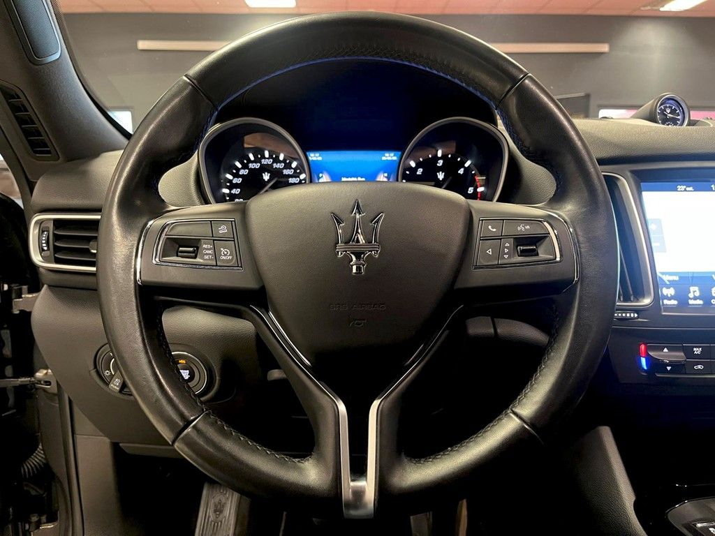 Maserati Levante Q4 V6 250cv 16