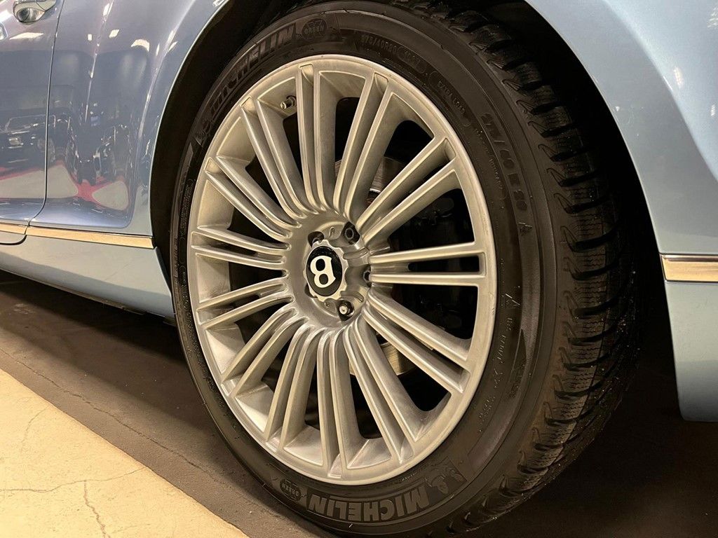 Bentley Continental GTC 8