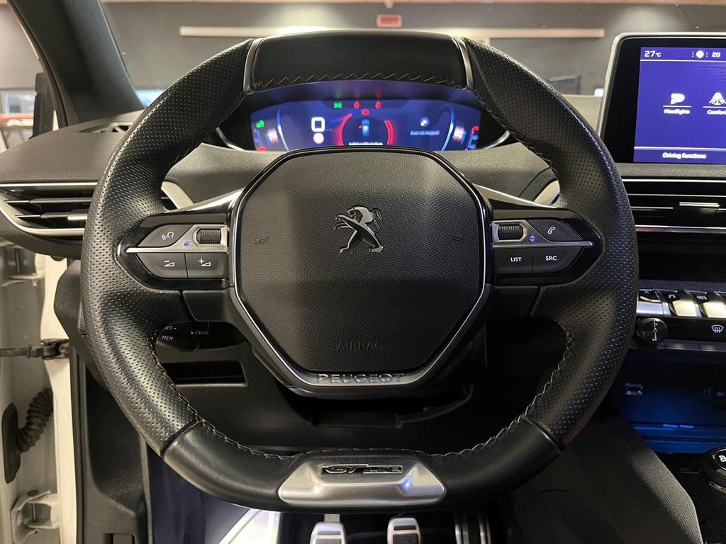 Peugeot 3008 1.2 GT LINE 17