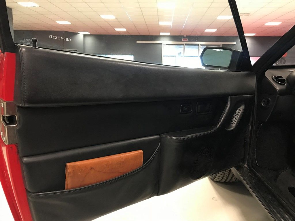 Ferrari Mondial T 10