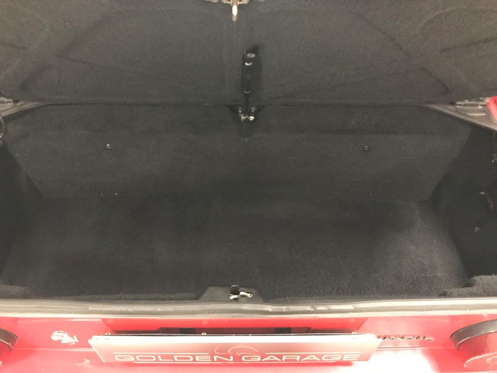 Ferrari Mondial T 18