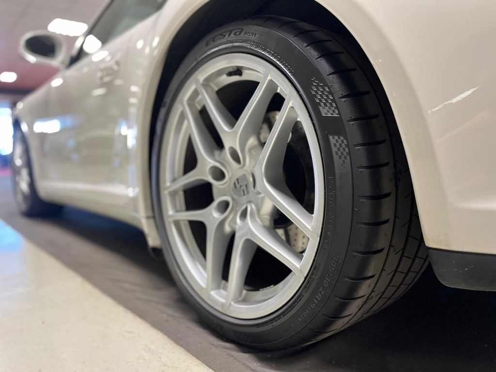Porsche 911 (997) 4S 8
