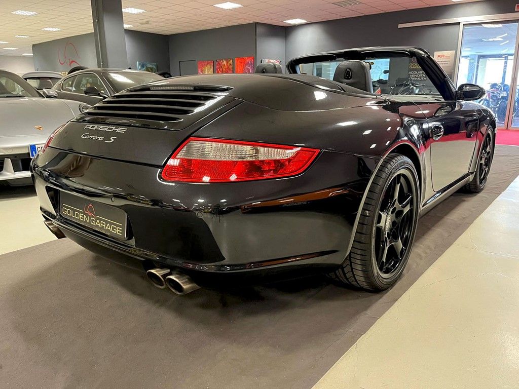 Porsche 911 (997) S 7