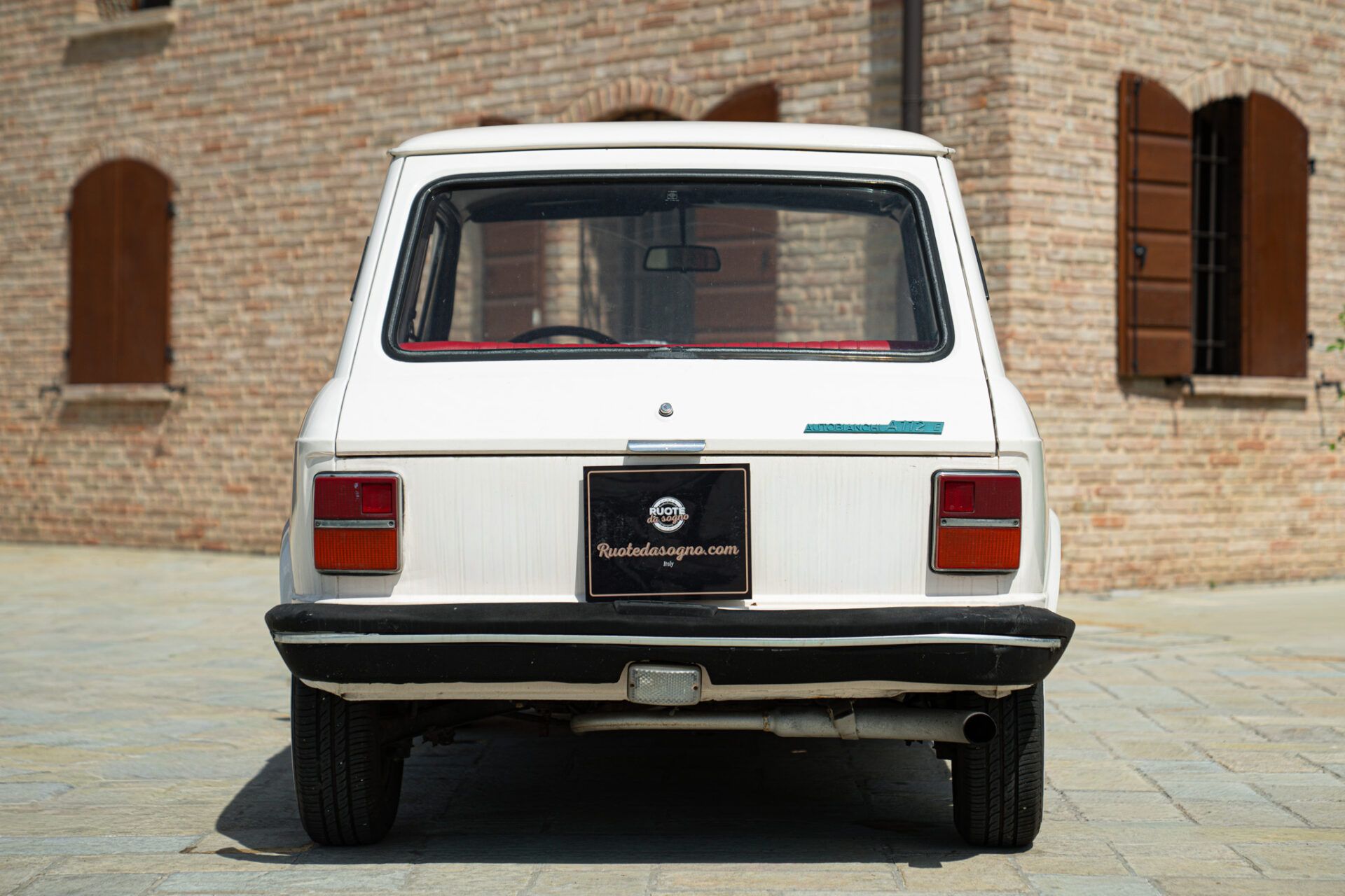 A 112 ELEGANT 8