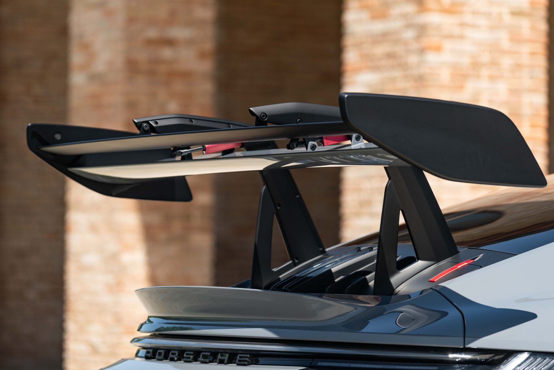 Porsche 992 (911) GT3 RS 43