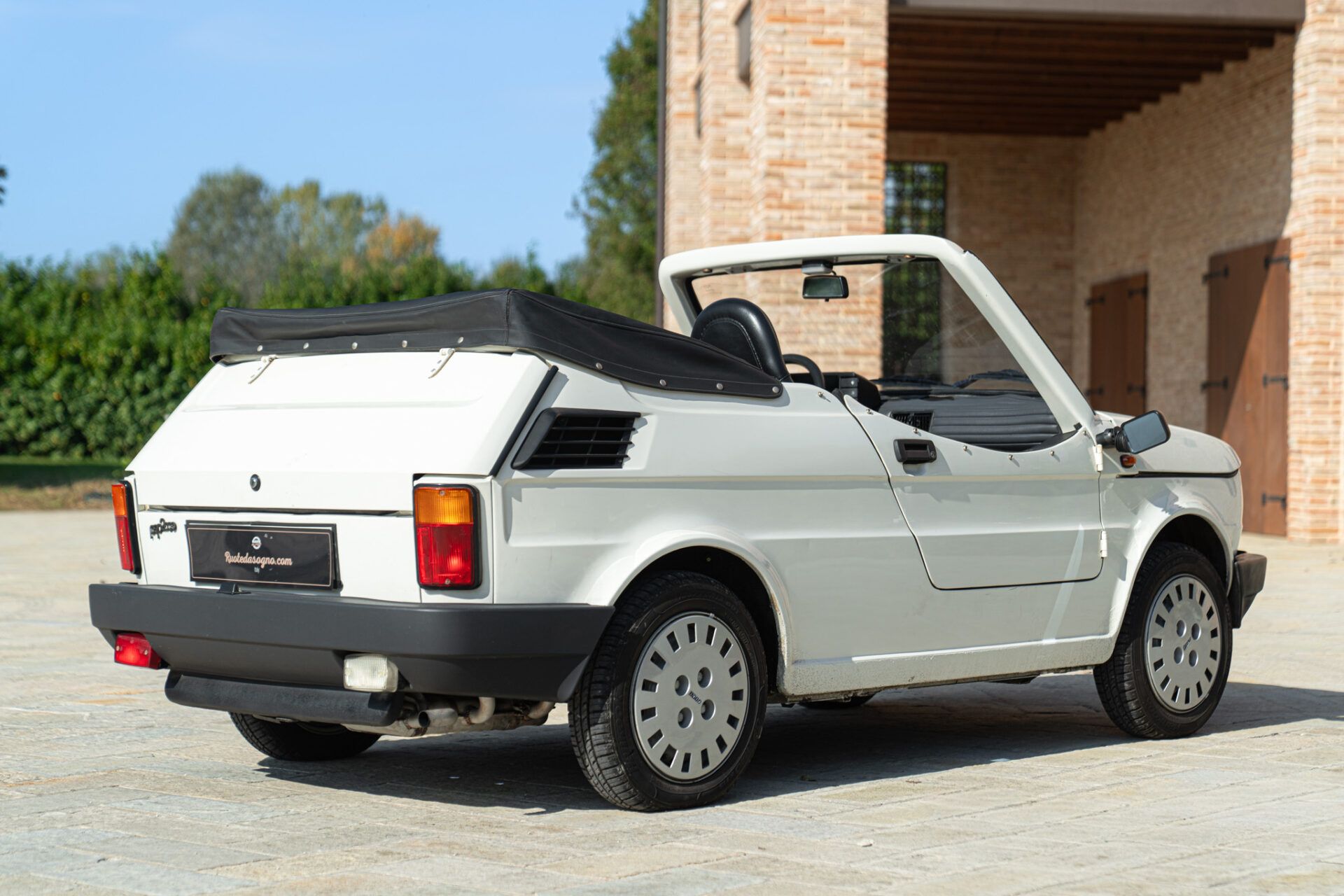 Fiat 126 POP 2000 CABRIOLET 9