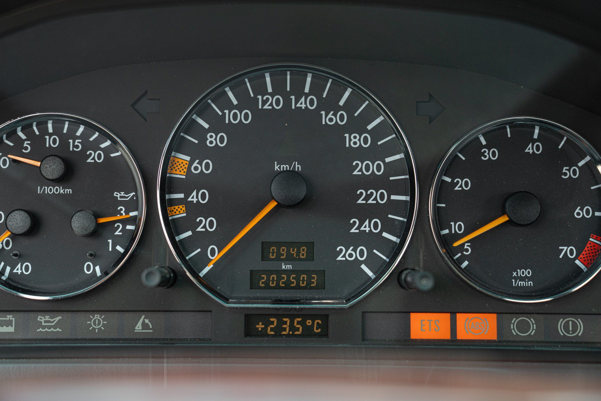 Mercedes-Benz SL 320 56