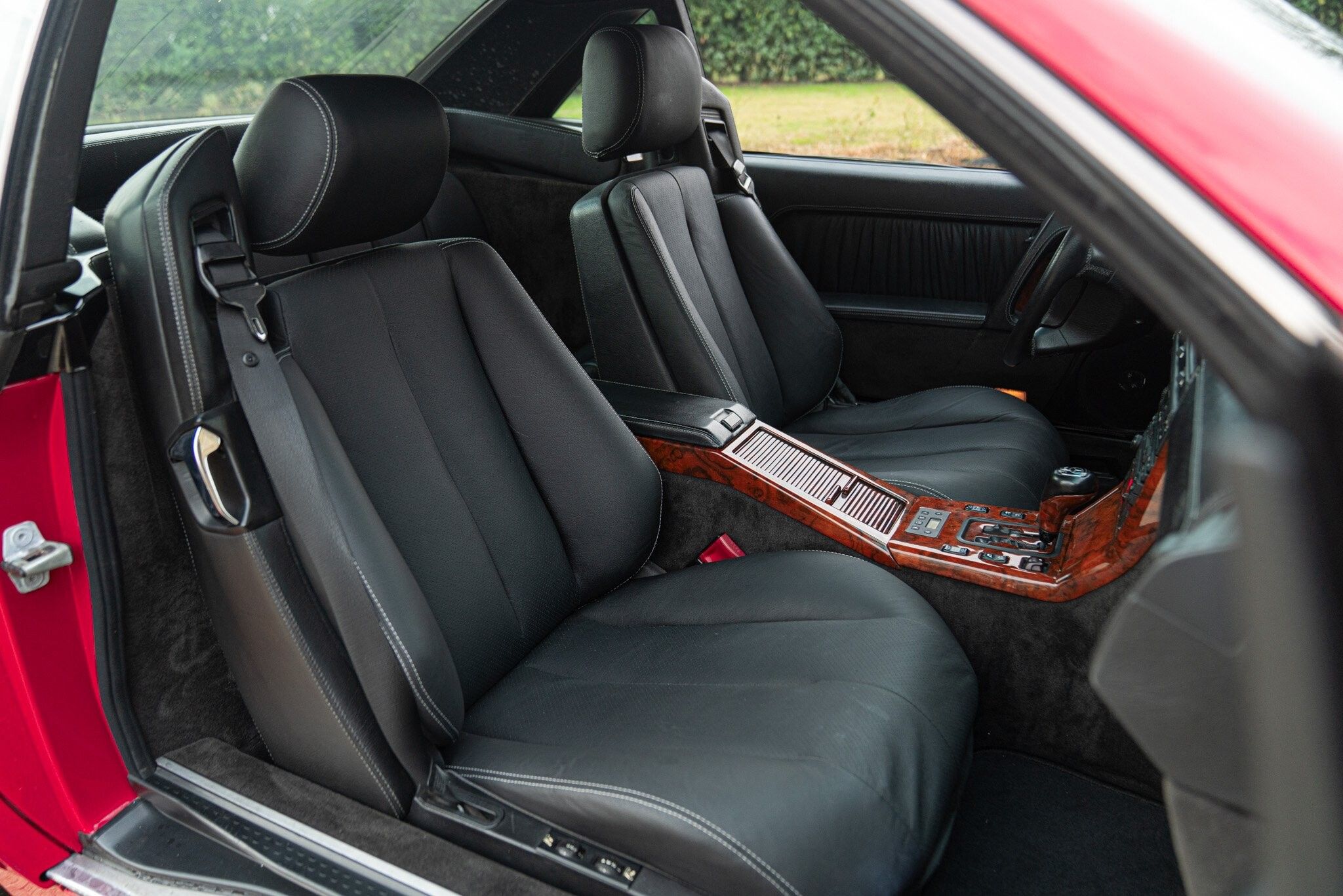 Mercedes-Benz SL 600 V12 32