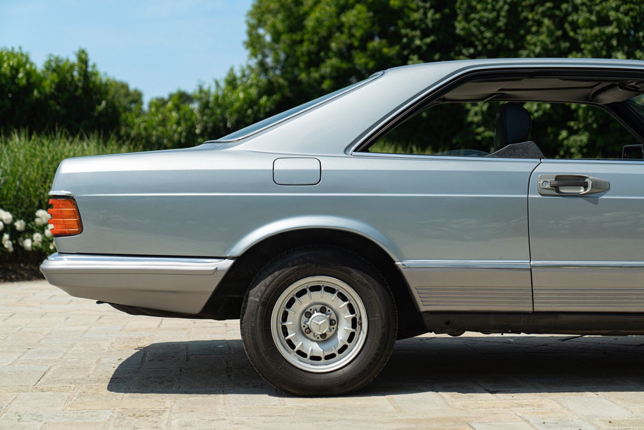 Mercedes-Benz 380 SEC 17