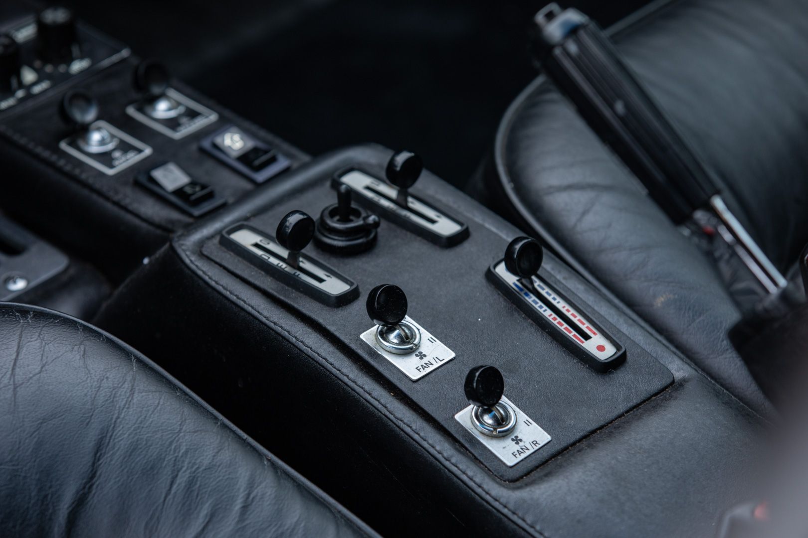 Ferrari 512 BBi 54