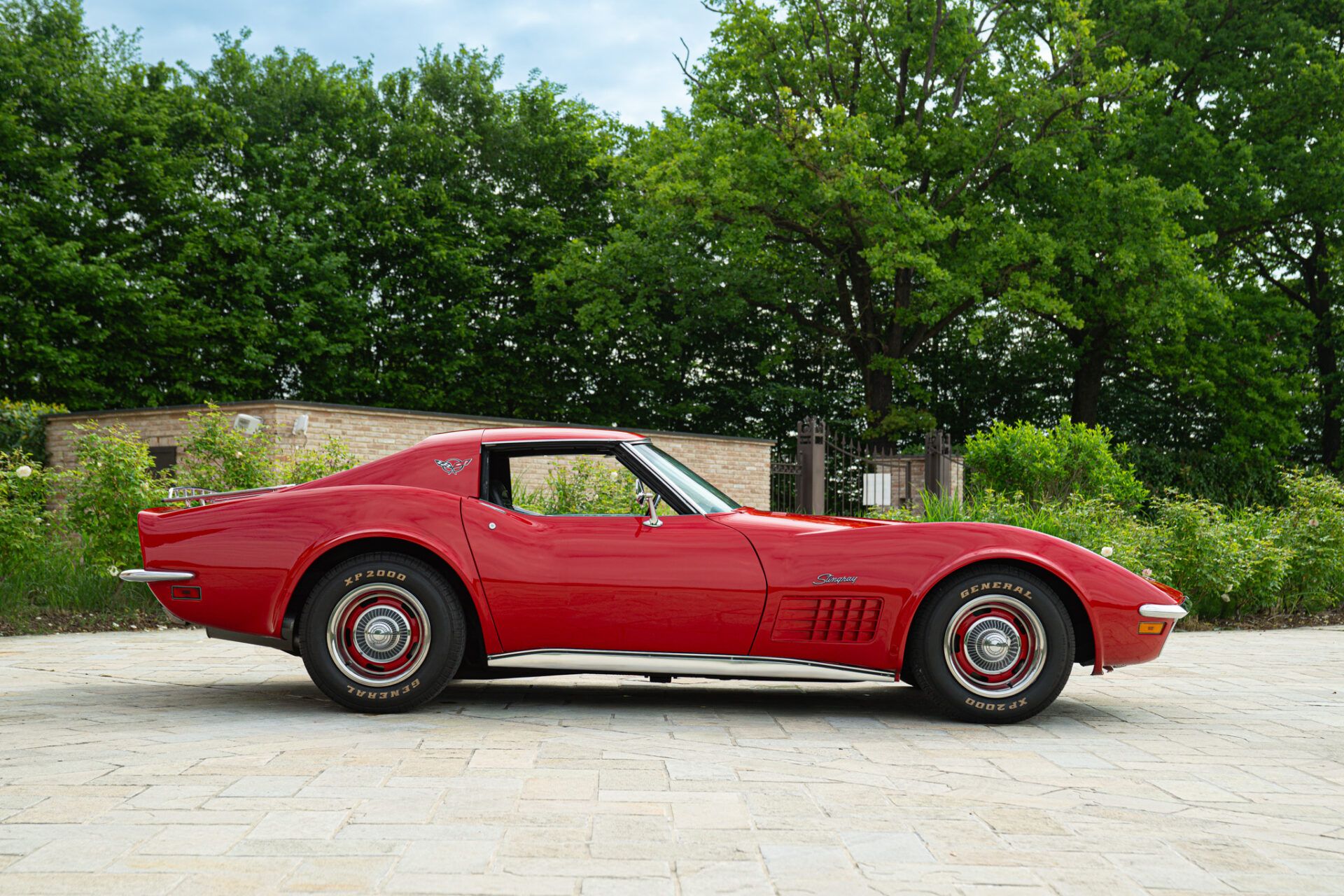 Chevrolet CORVETTE C3 STINGRAY 5