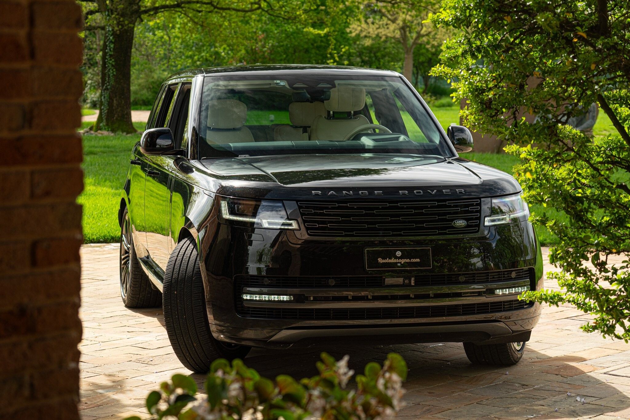RANGE ROVER 4.4 V8 AUTOBIOGRAPHY 32