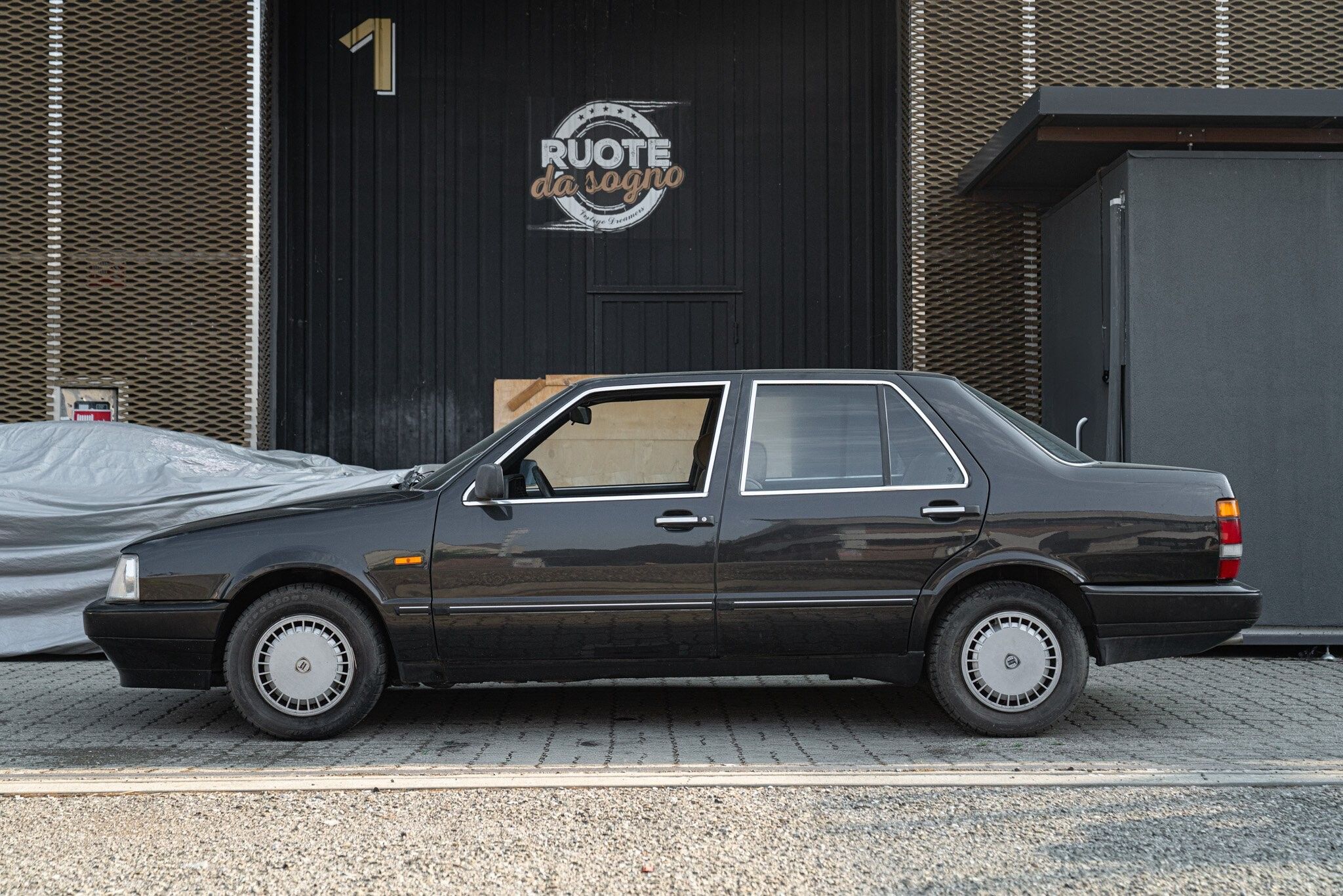 Lancia THEMA 6V 5