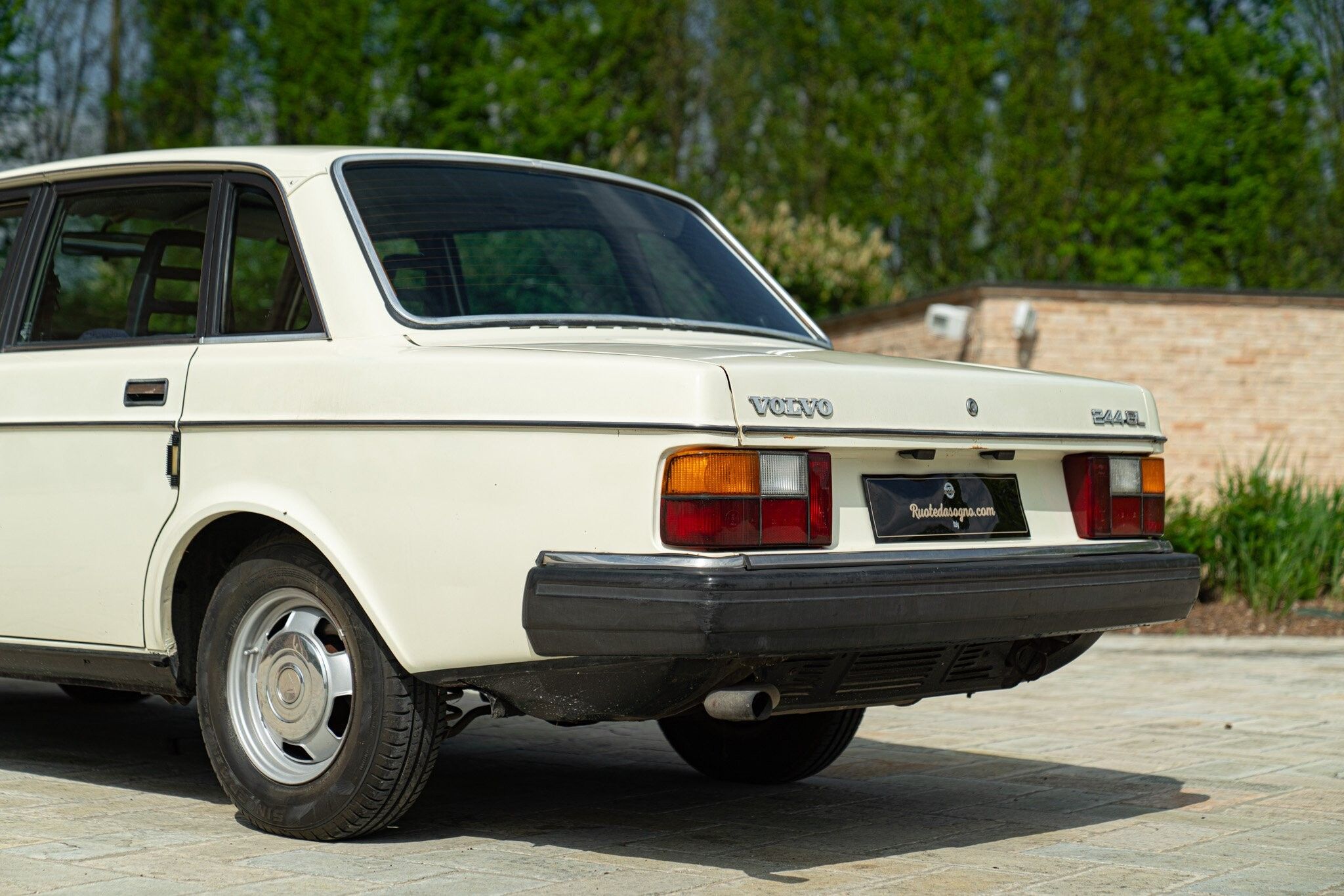 Volvo 244 GL 11