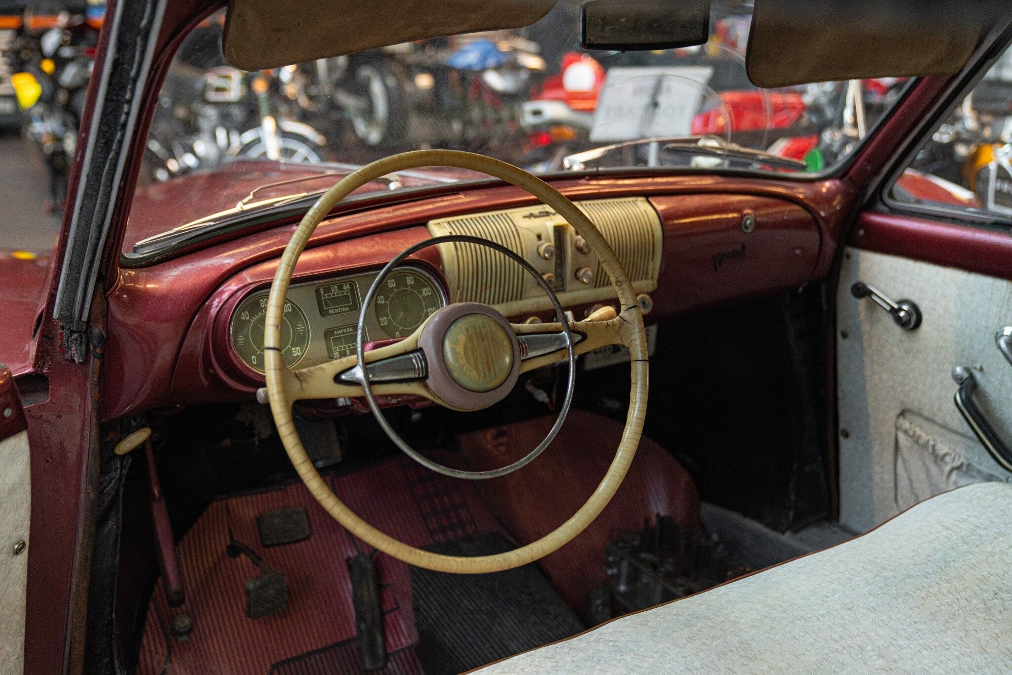 Fiat 1400 CABRIOLET CARROZZERIE SPECIALI 38