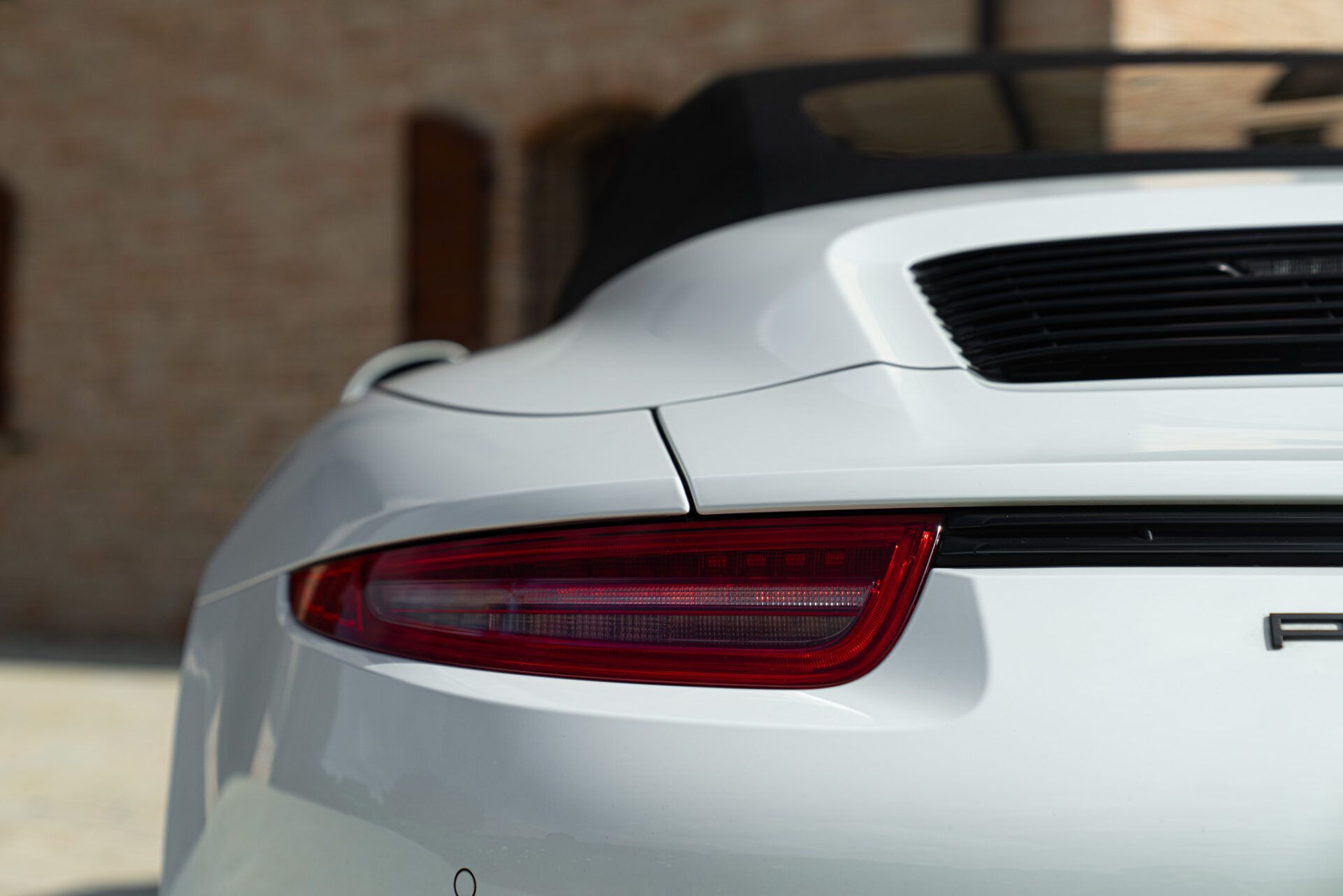 Porsche 991 (911) CARRERA GTS CABRIOLET 22