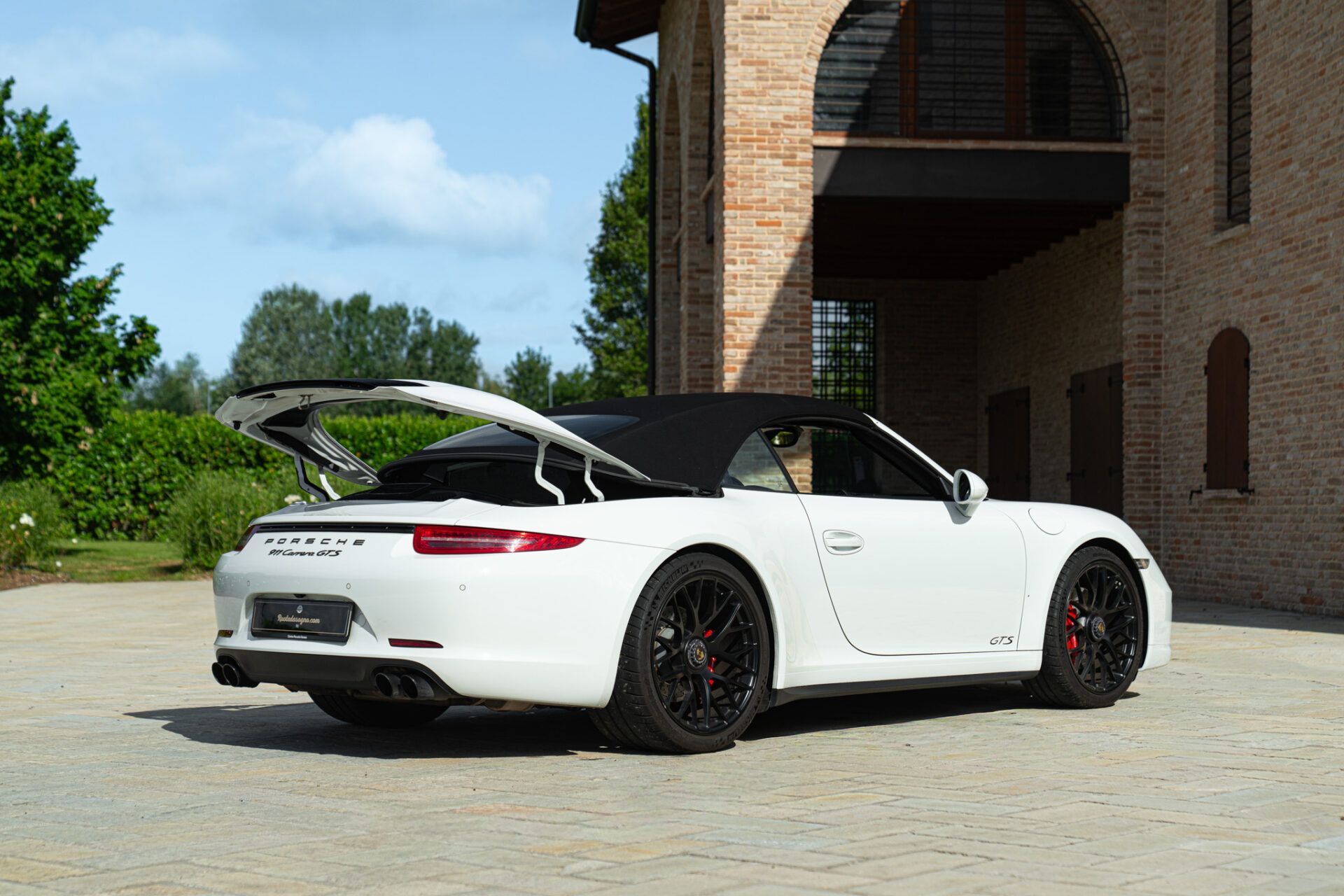 Porsche 991 (911) CARRERA GTS CABRIOLET 70