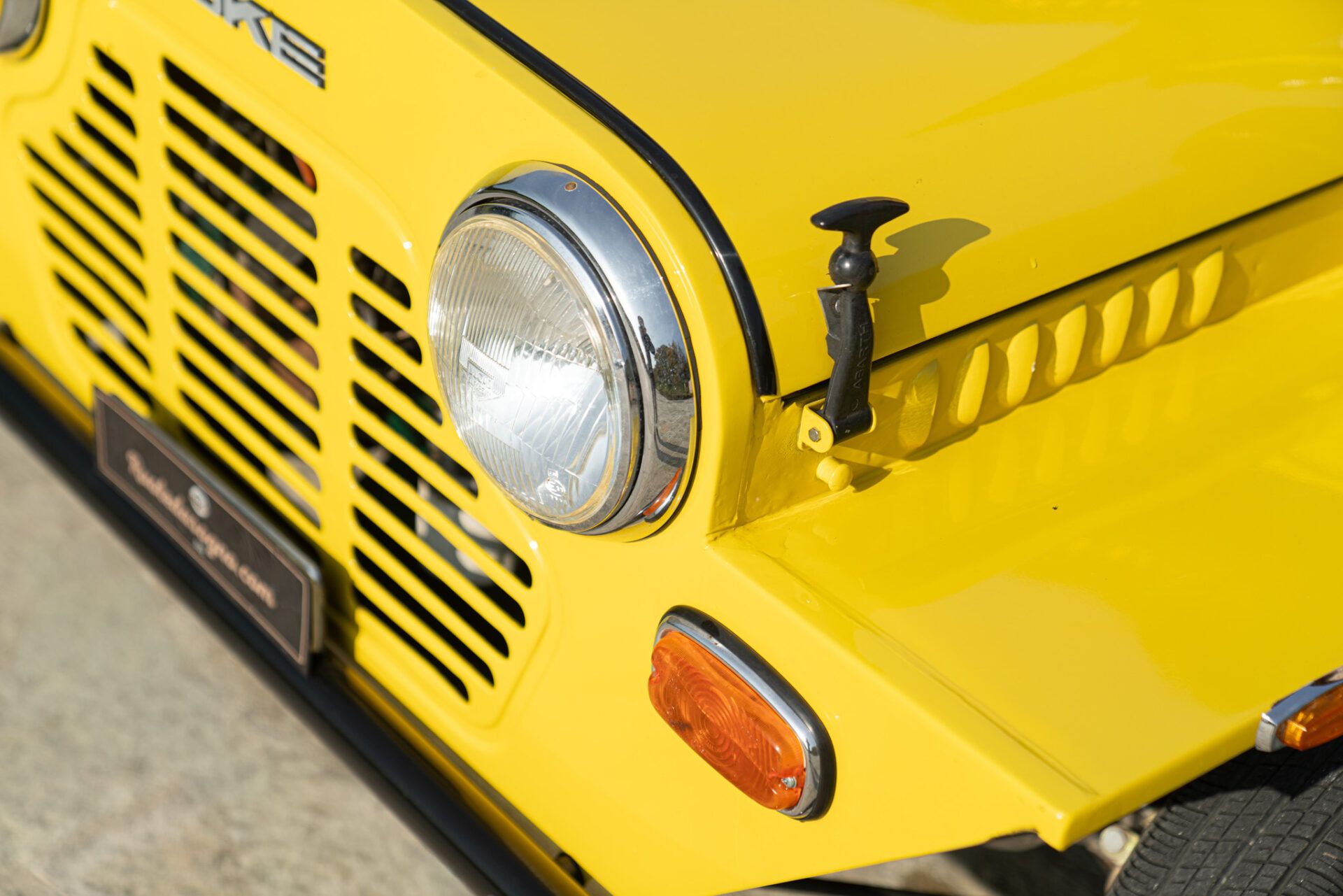 MINI MOKE 14