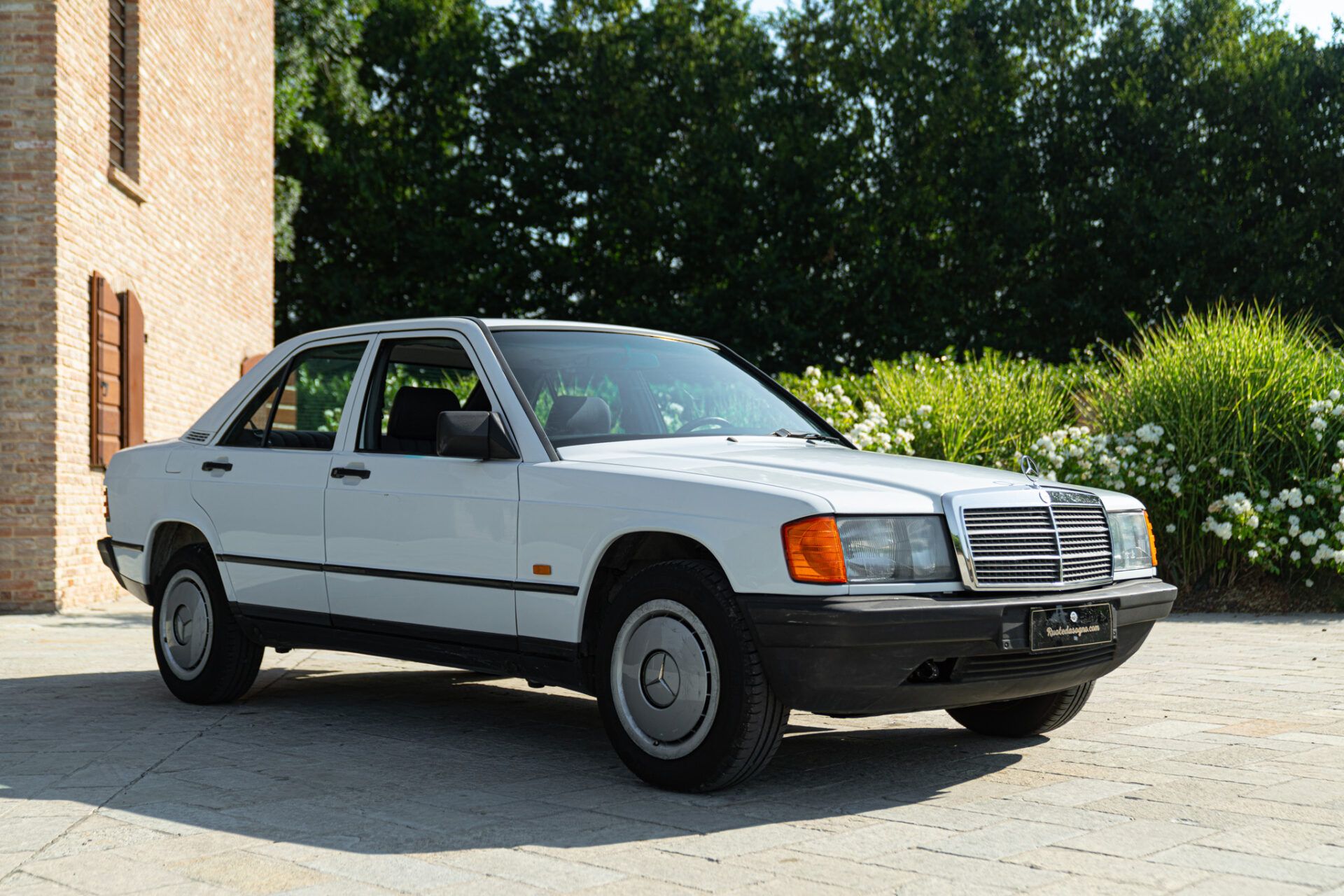 Mercedes-Benz 190 E 45