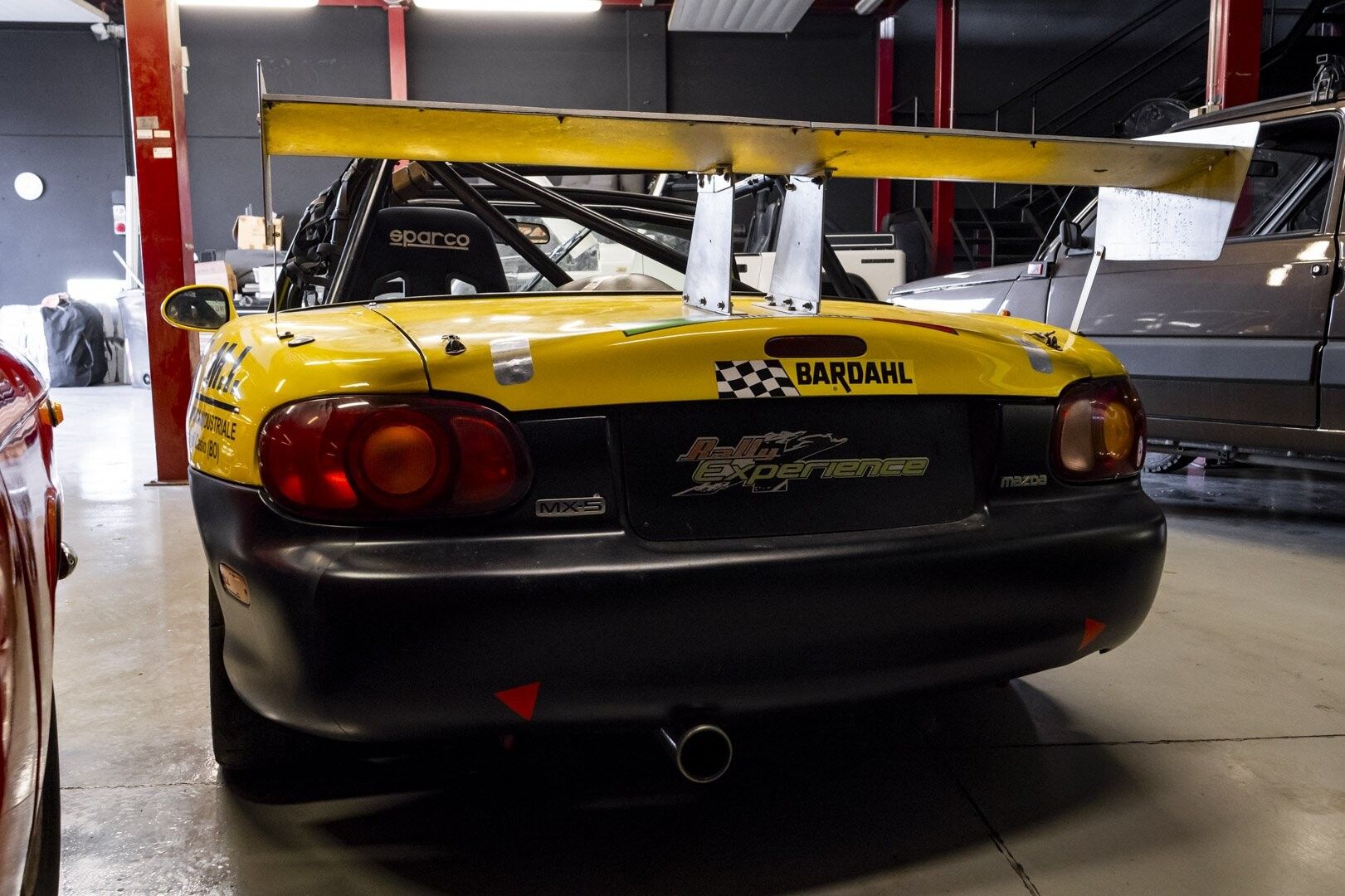 Mazda MX 5 RACING 4