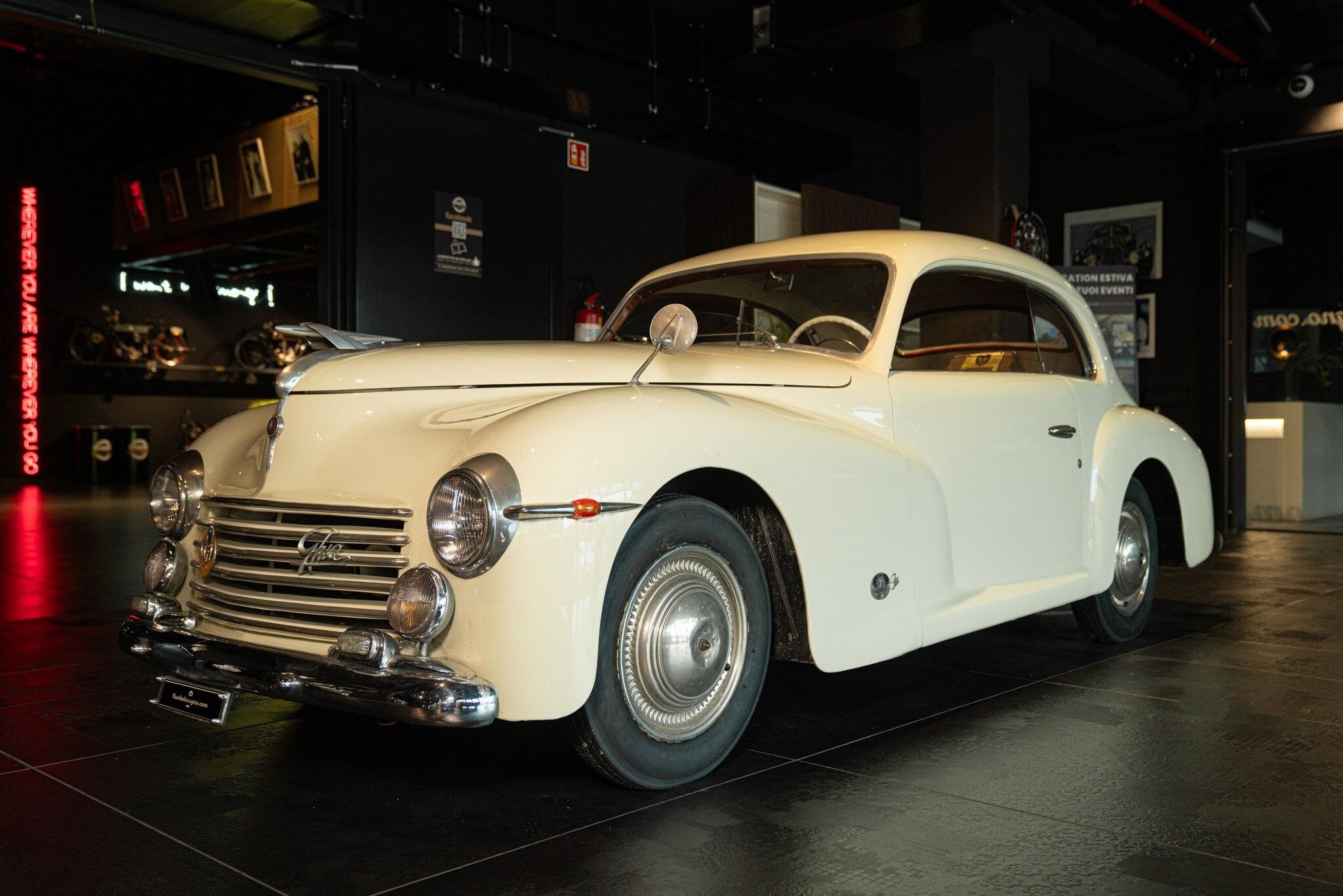 Fiat 1100 BERLINETTA GHIA 74