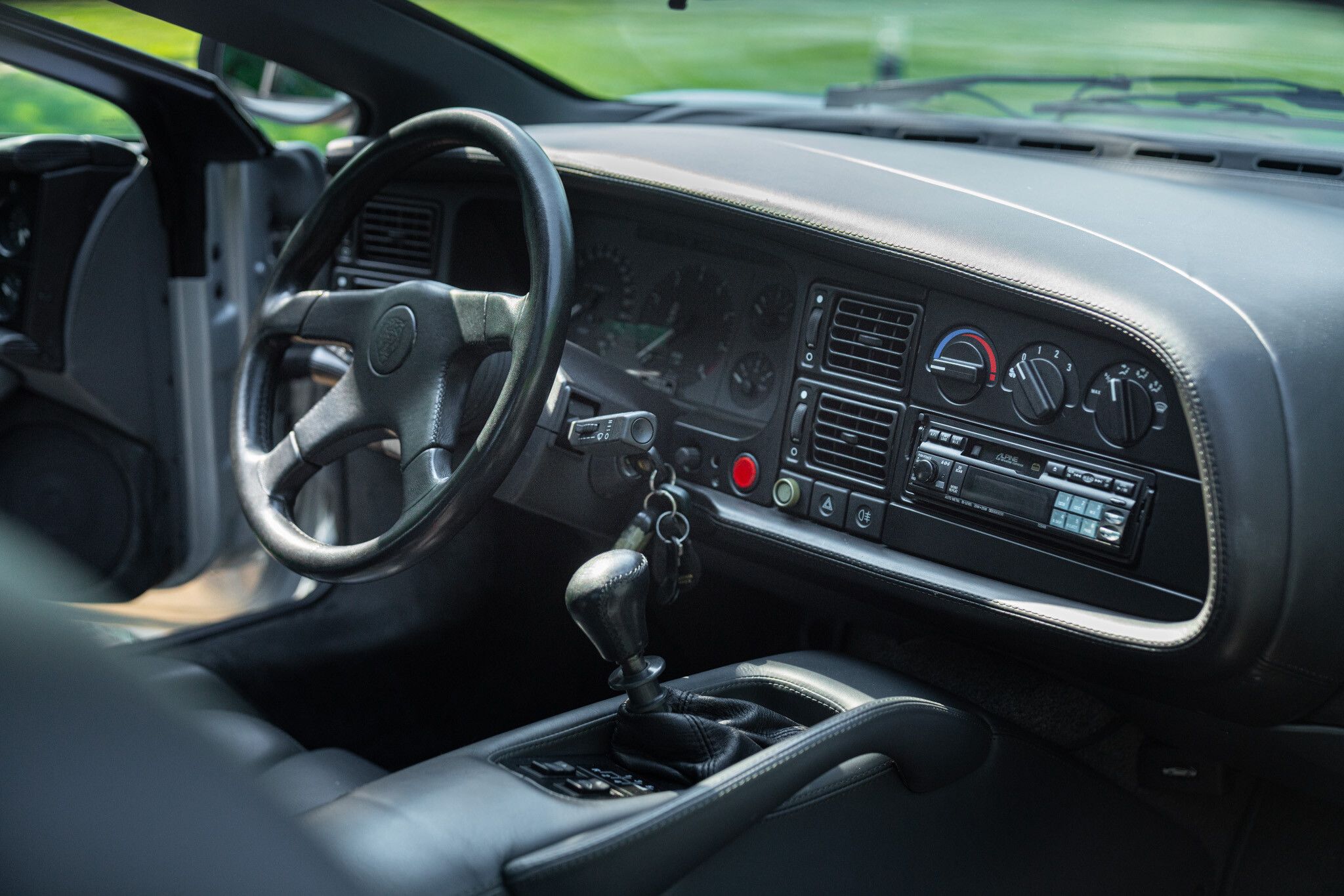 Jaguar XJ 220 43