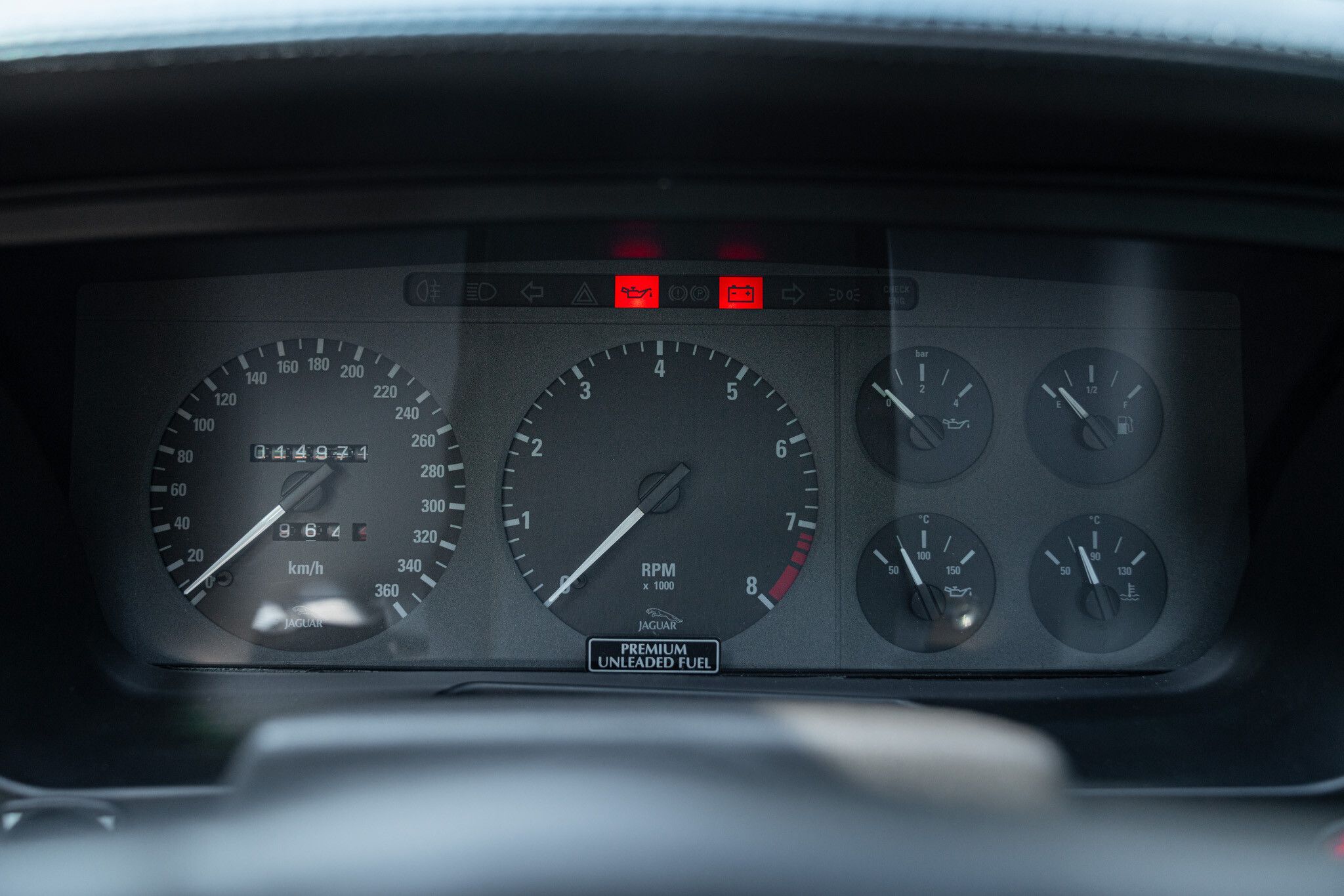 Jaguar XJ 220 55