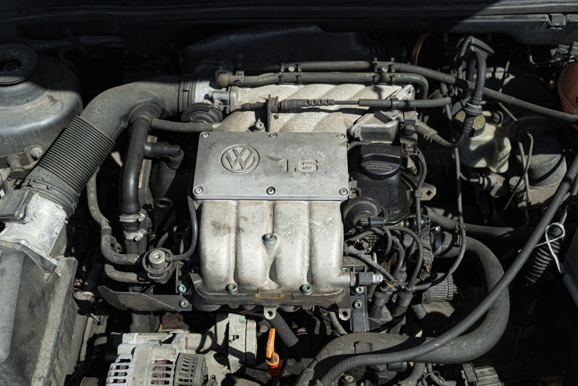 Volkswagen GOLF 1.6 GT 37