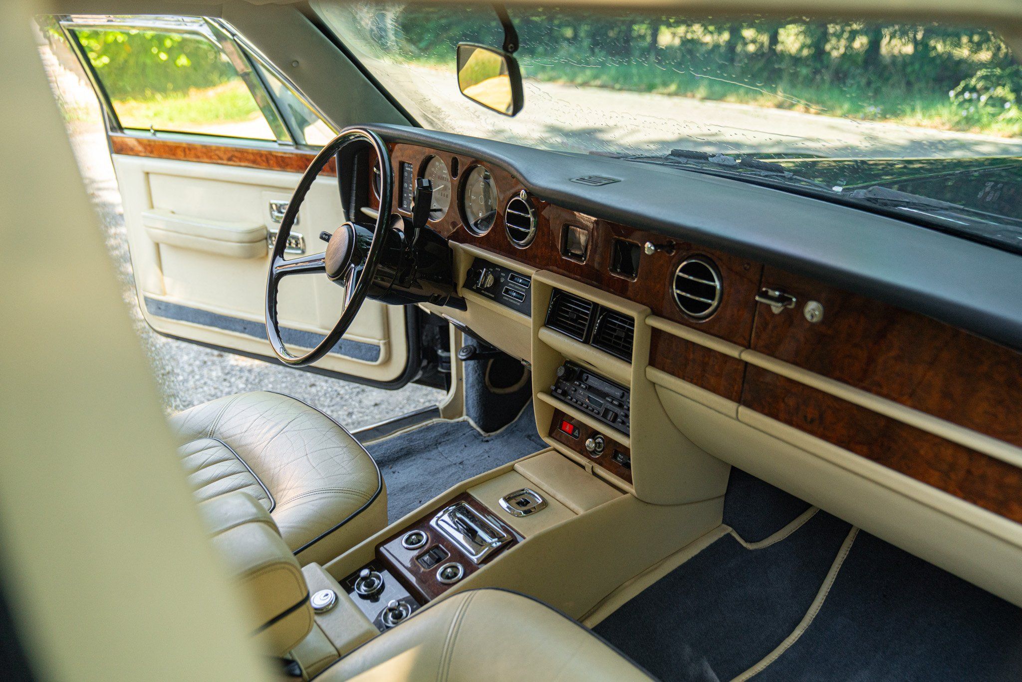 Bentley MULSANNE – BRV (Bullet Resistant Vehicle) 30