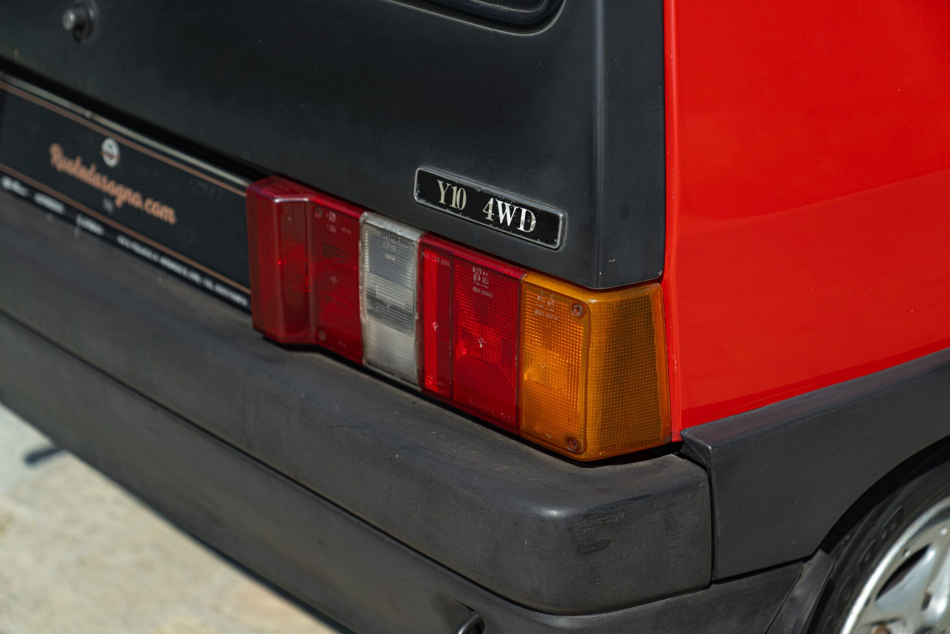 Y10  4WD 16