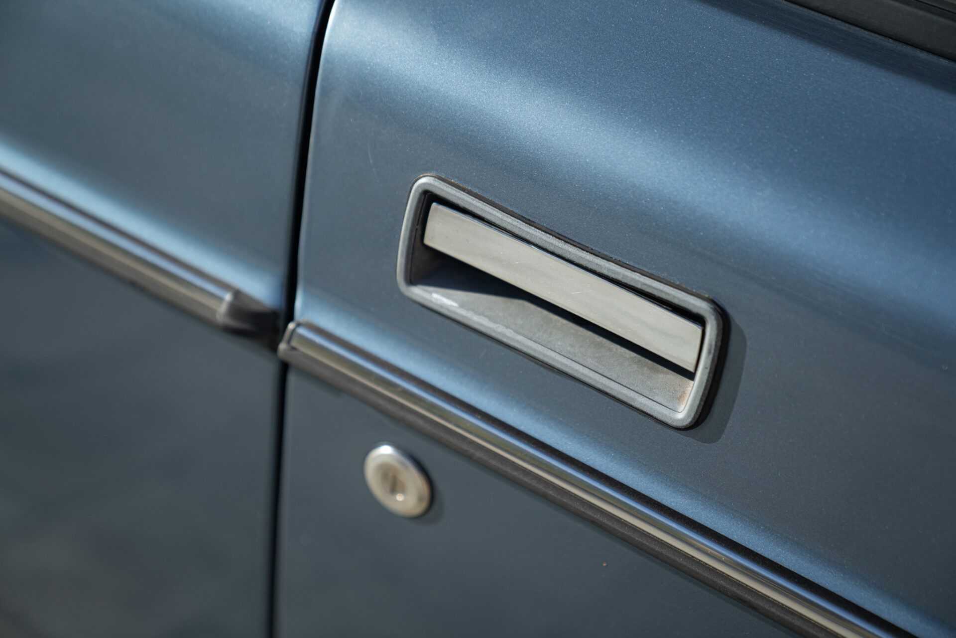 Volvo 244 GL 2.3L 15