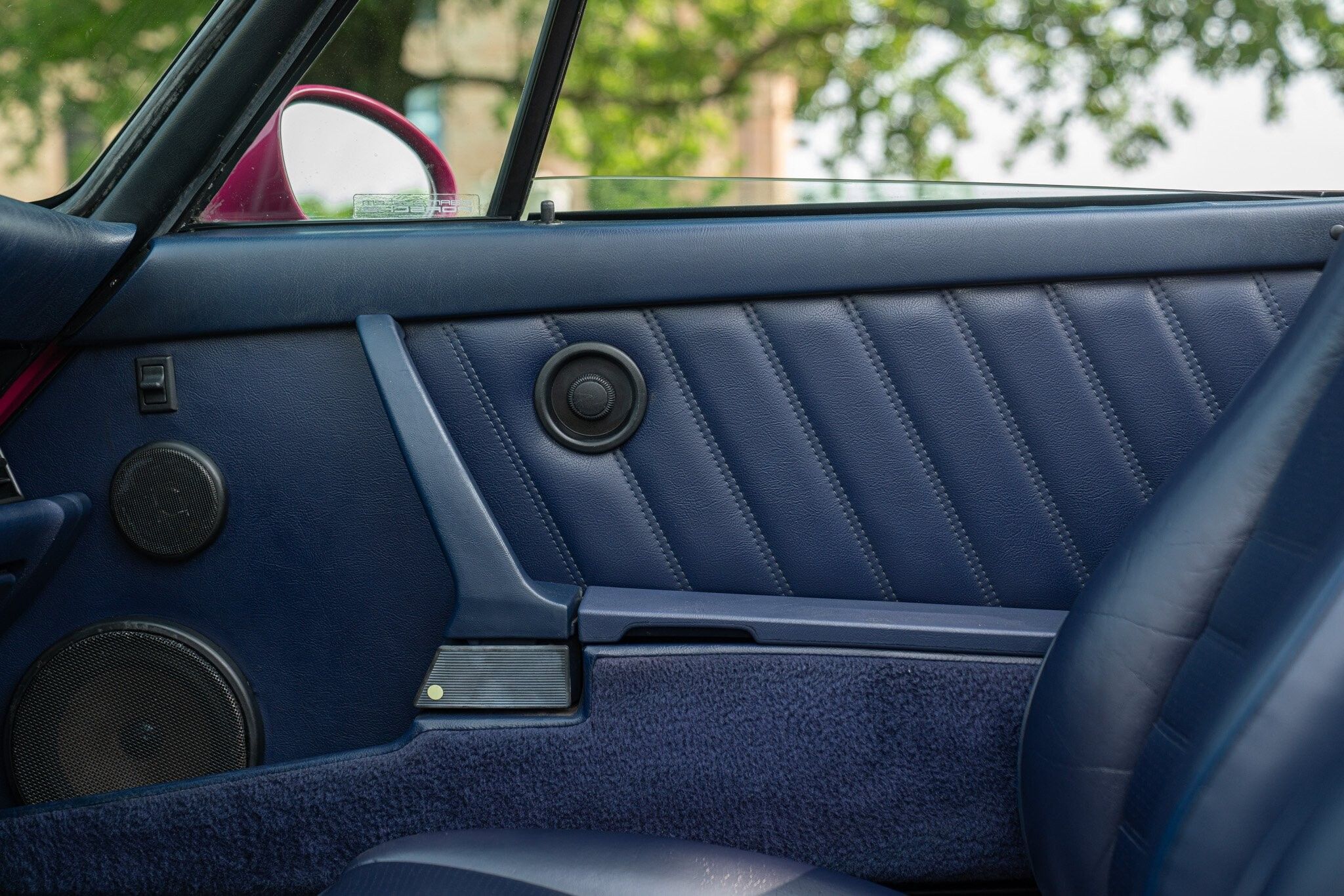 Porsche 964 (911) CARRERA 2 CABRIOLET “RUBYSTONE RED” 61
