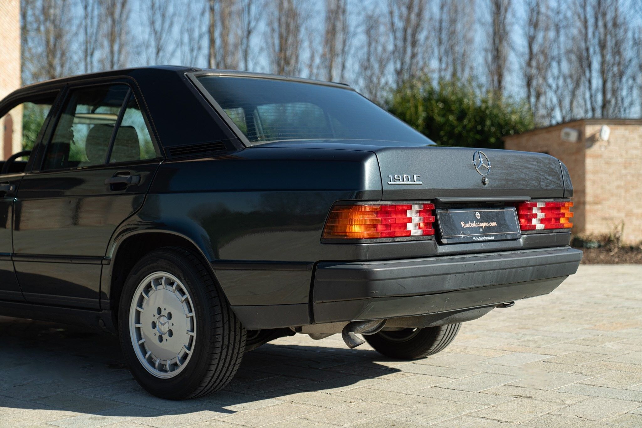 Mercedes-Benz 190 E 10