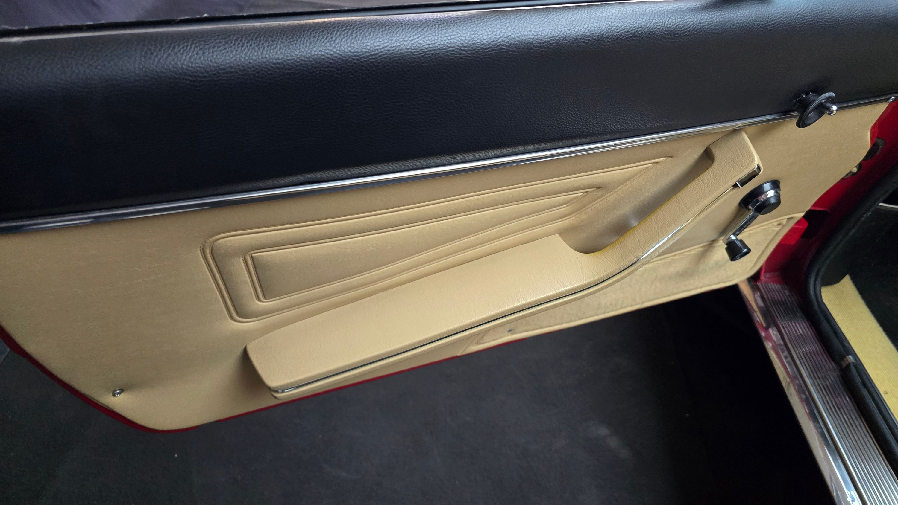 Fiat 124 Sport Spider Pininfarina 2.0 I. anno 1982 certificata ASI co 15