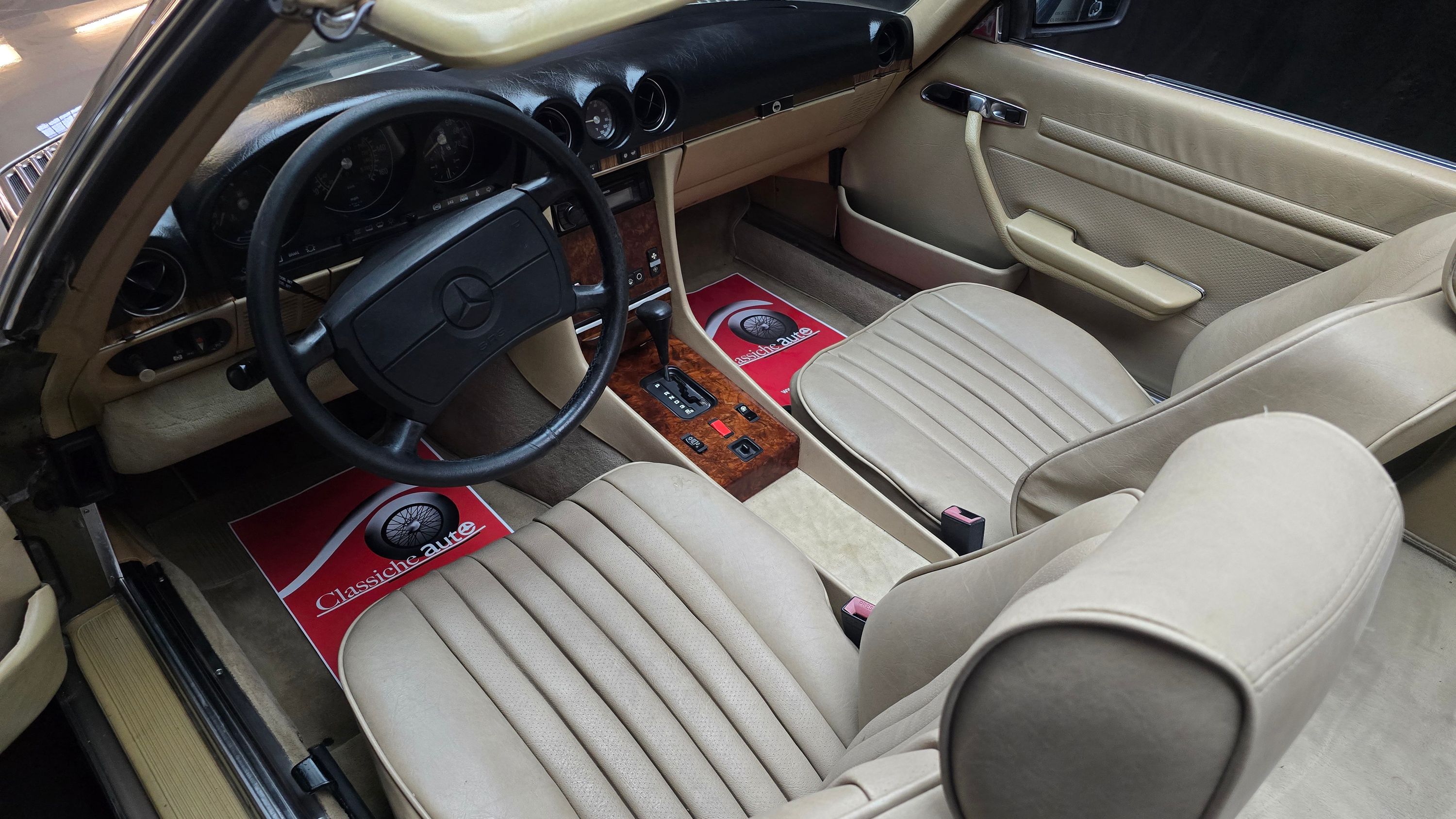 560 SL Roadster  anno 1988 certificata ASI con C.R.S. 15