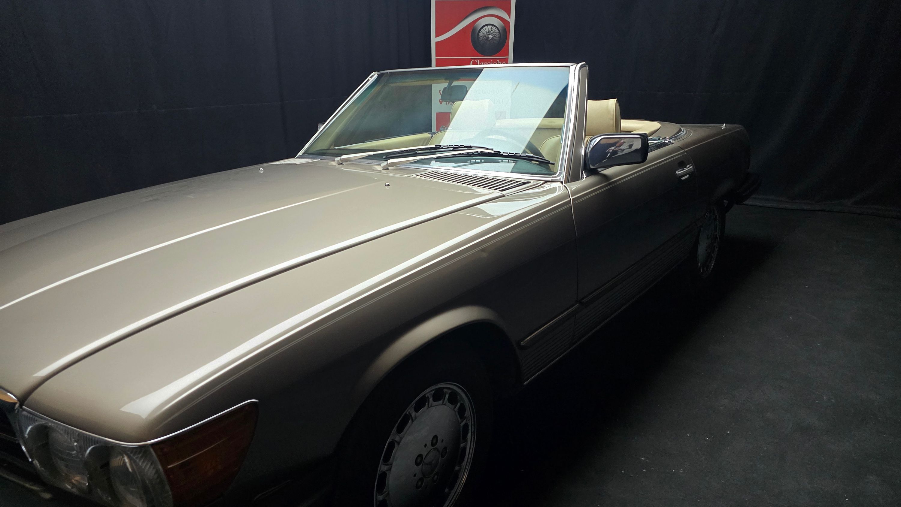 560 SL Roadster  anno 1988 certificata ASI con C.R.S. 20