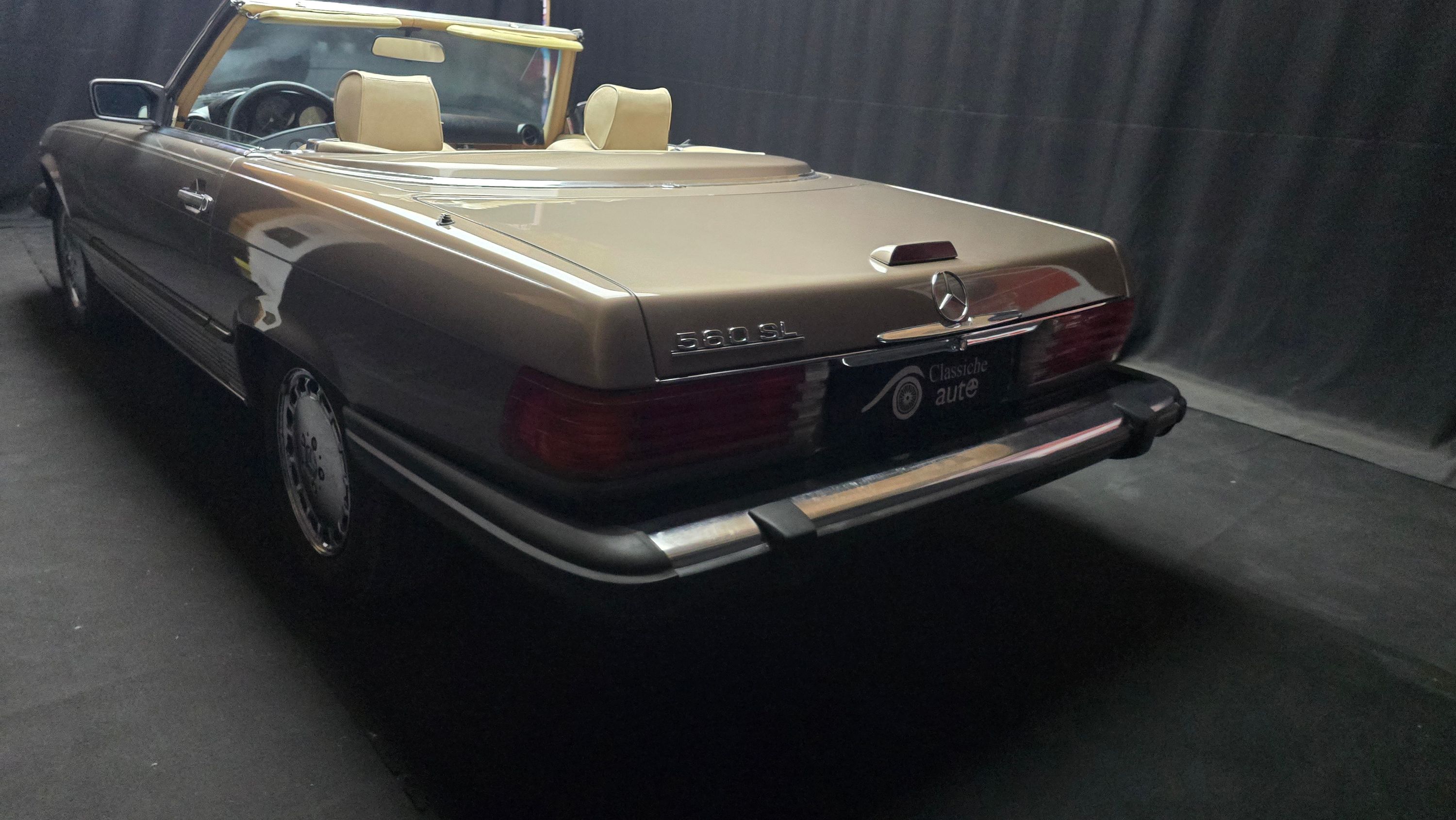 560 SL Roadster  anno 1988 certificata ASI con C.R.S. 27