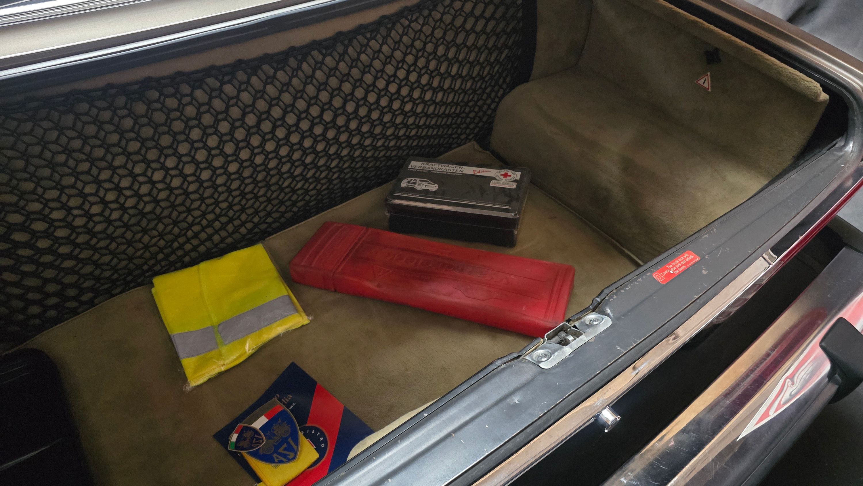 560 SL Roadster  anno 1988 certificata ASI con C.R.S. 28
