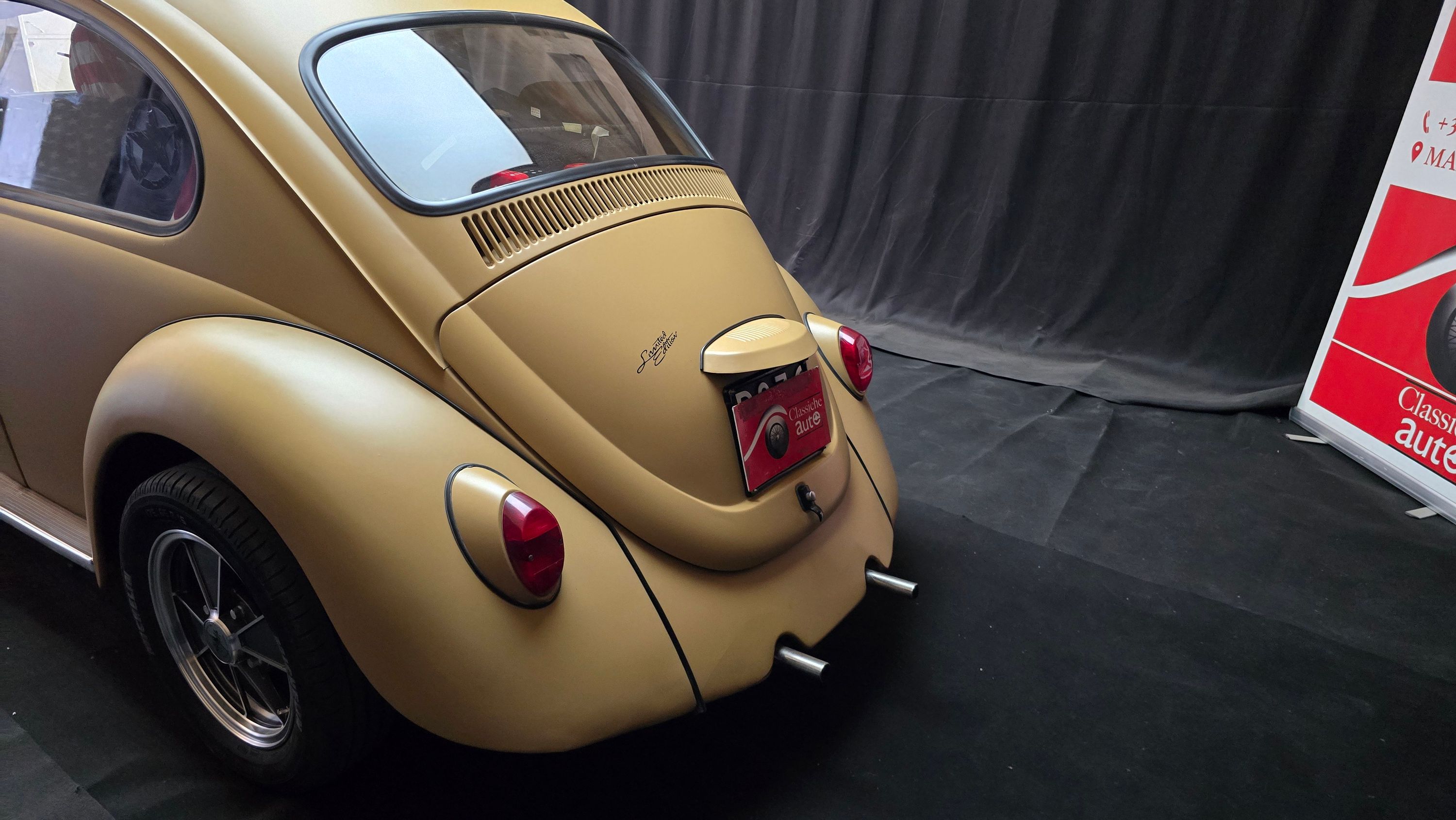 Volkswagen Maggiolone vetro piatto ASI anno 1975 11